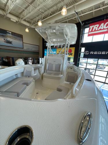 2021 Mako boat for sale, model of the boat is 236 CC & Image # 3 of 124