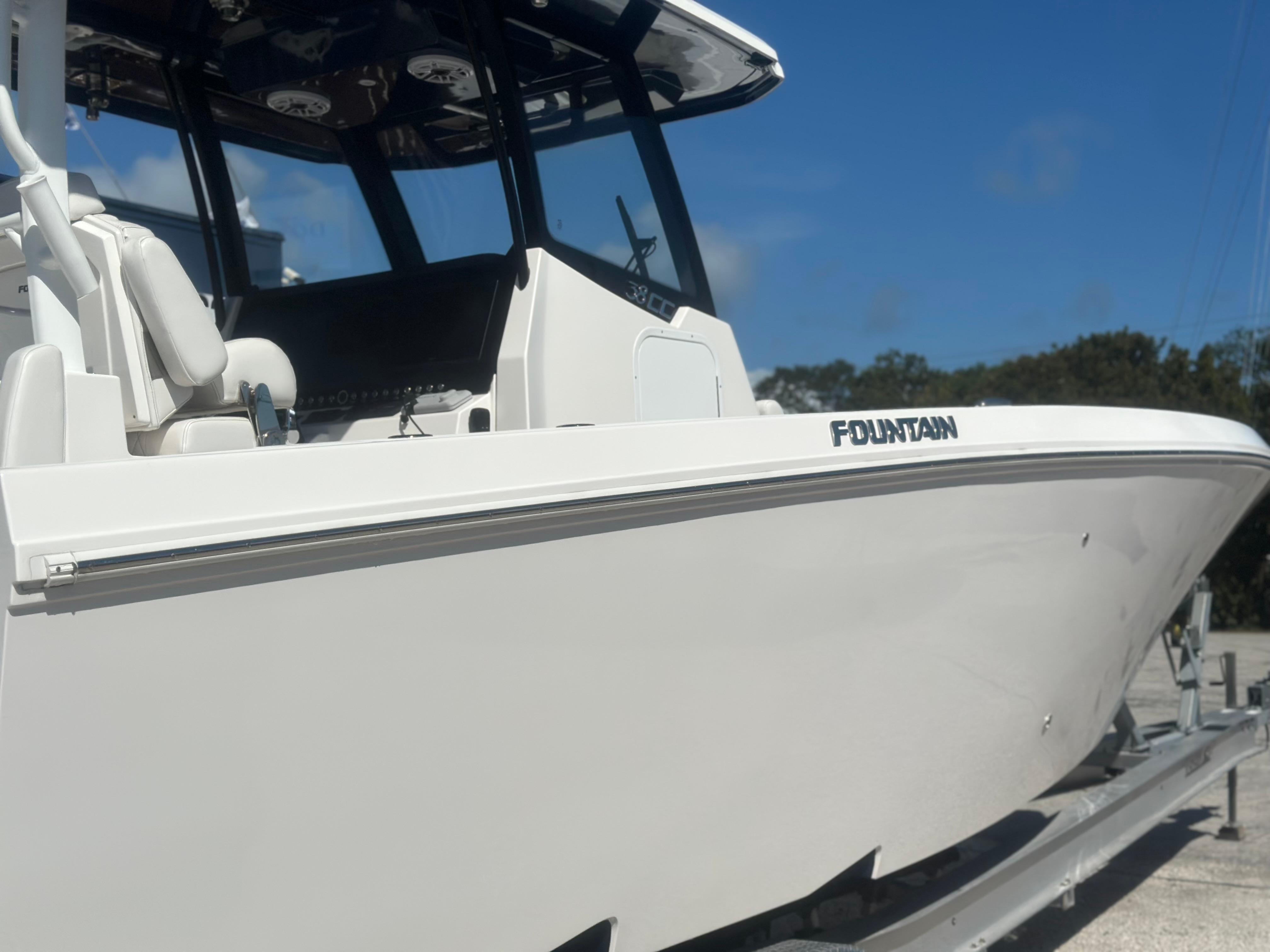 2023-fountain-38-cc-power-8853974-20250204102606561-1_XLARGE