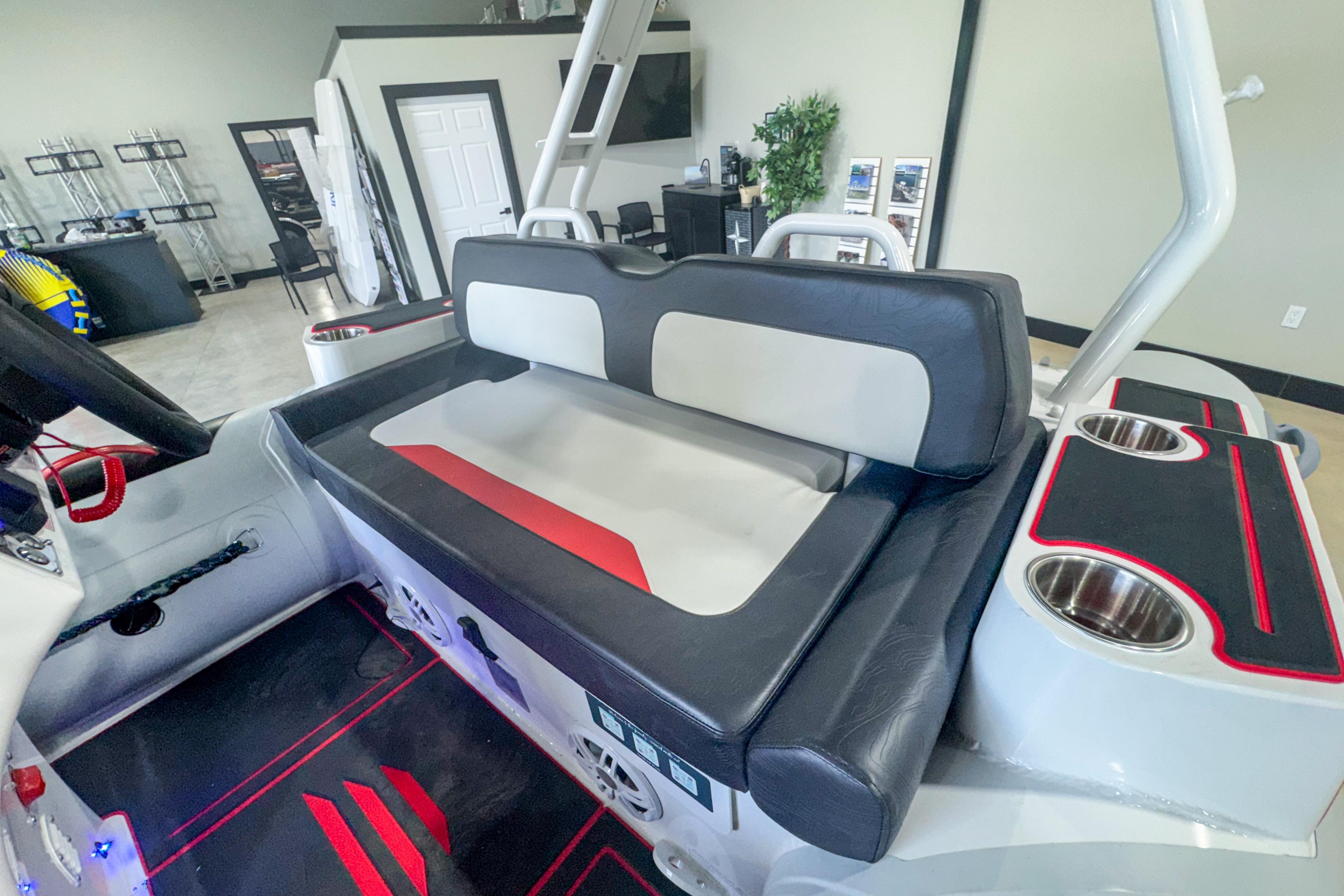 2025 Highfield Velox 420 / Rotax 90 - Image 8