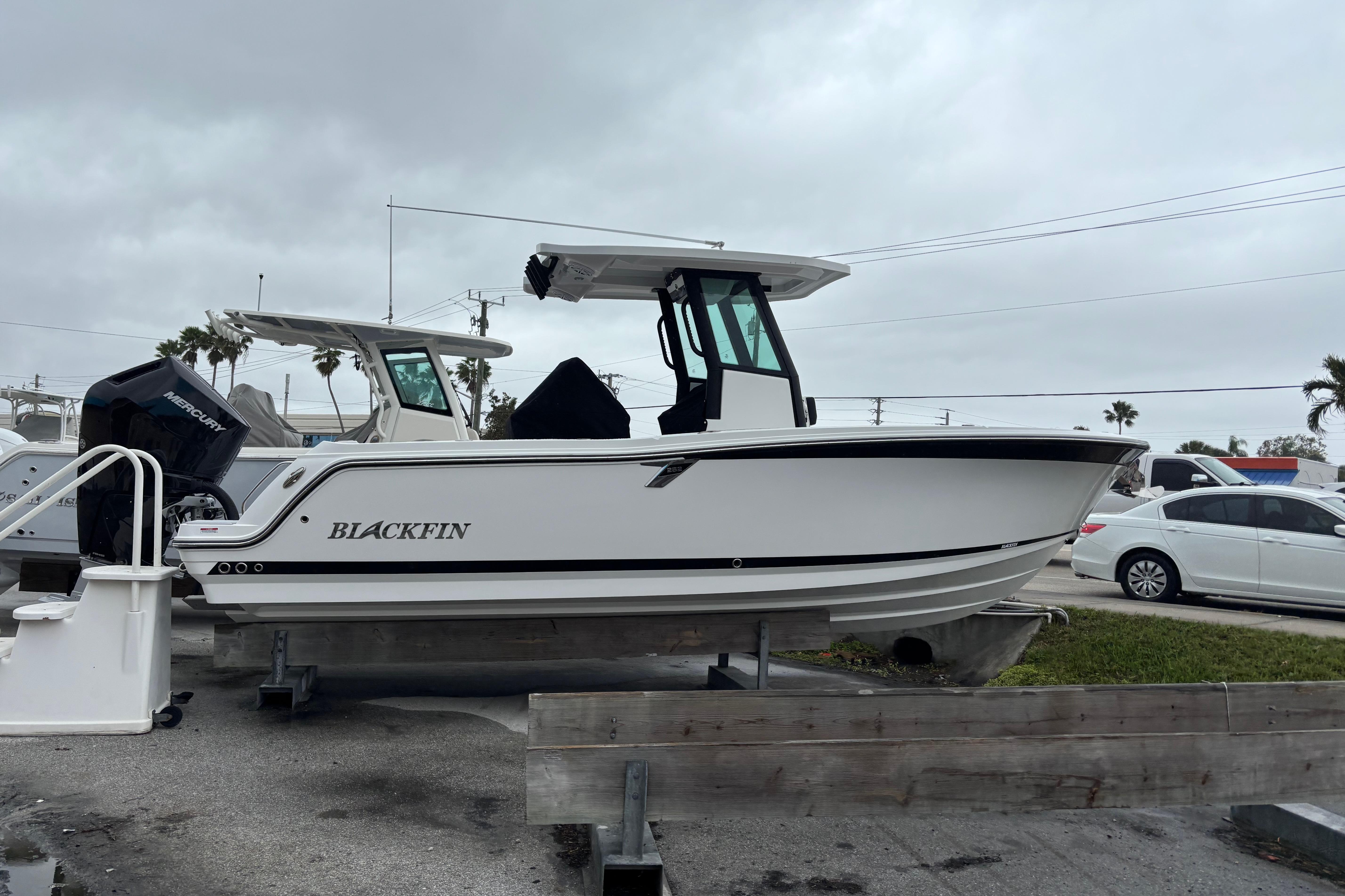 2025 Blackfin 252 CC