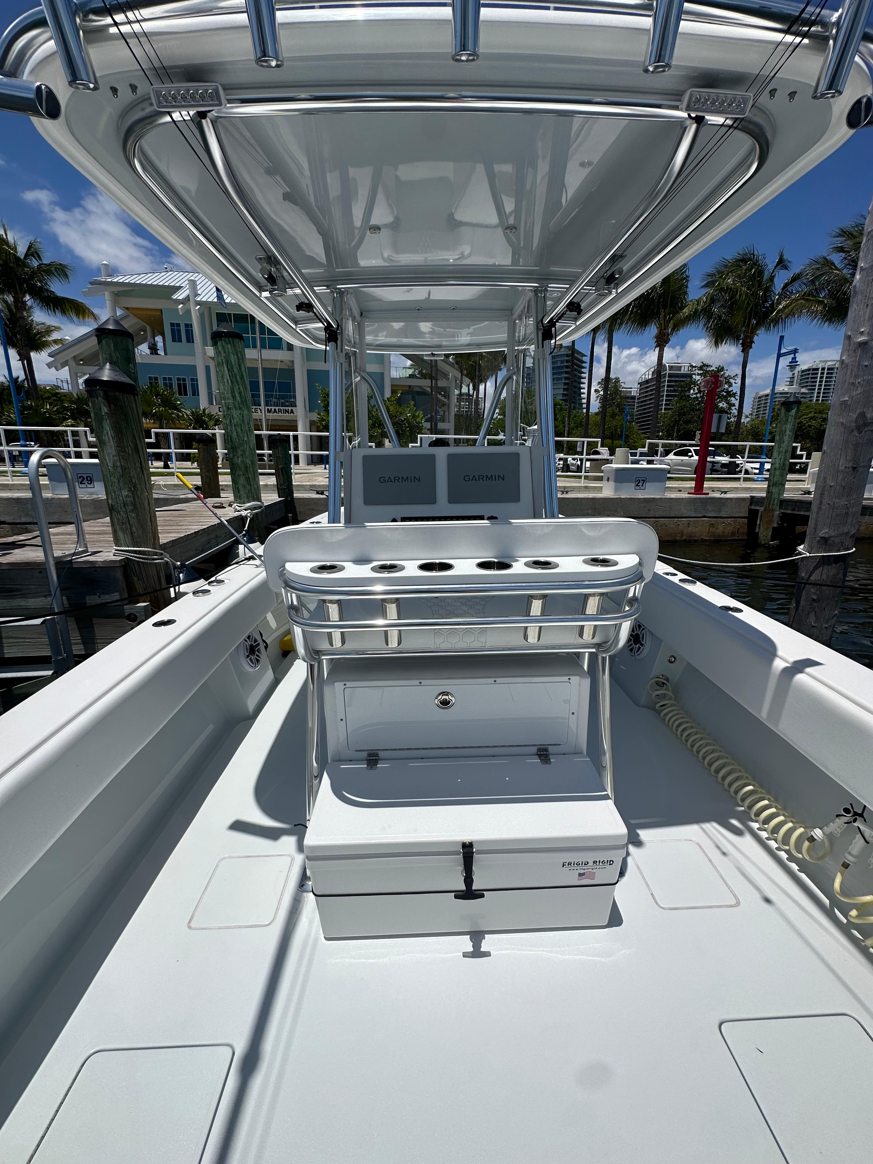 2025-contender-30-t-power-9793989-20250514124206705-1_XLARGE