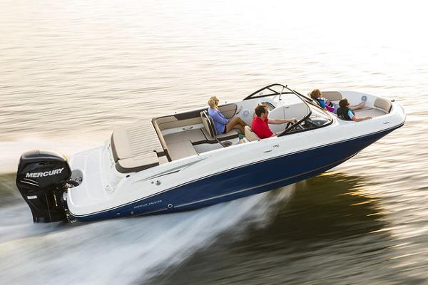 2022 Bayliner boat for sale, model of the boat is VR6 Bowrider OB & Image # 14 of 34