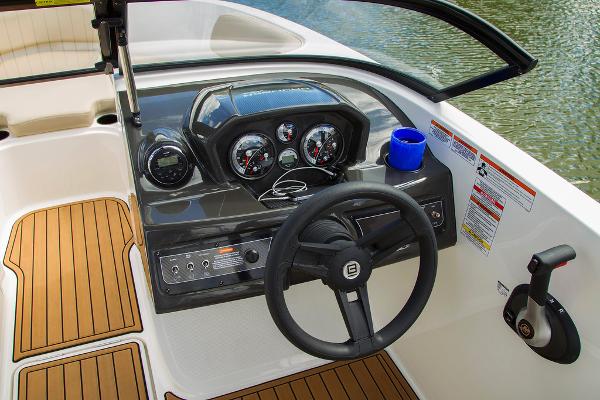 2022 Bayliner boat for sale, model of the boat is VR6 Bowrider OB & Image # 23 of 34