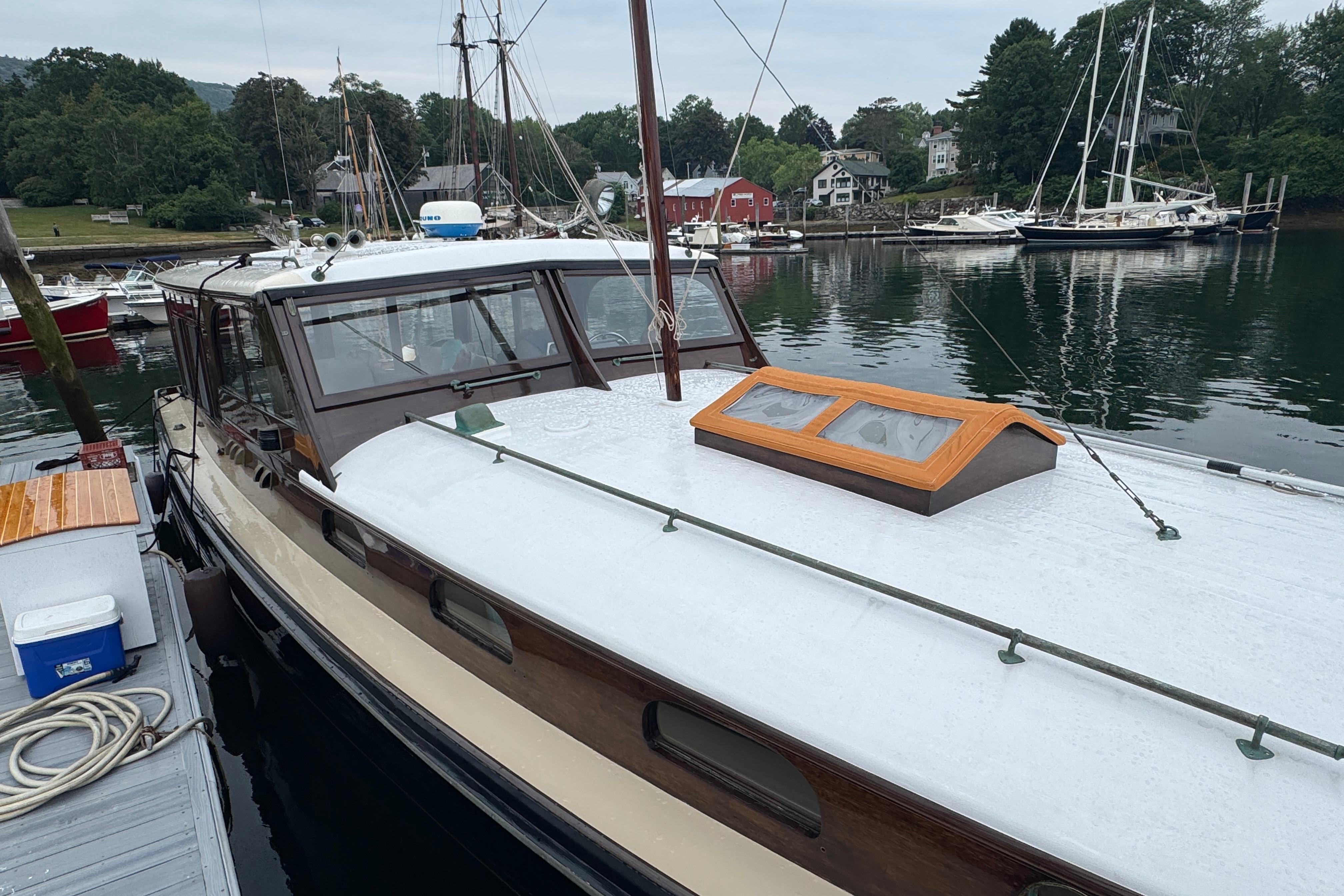 CANDACE III - 1940 Elco Cruisette gallery image 6