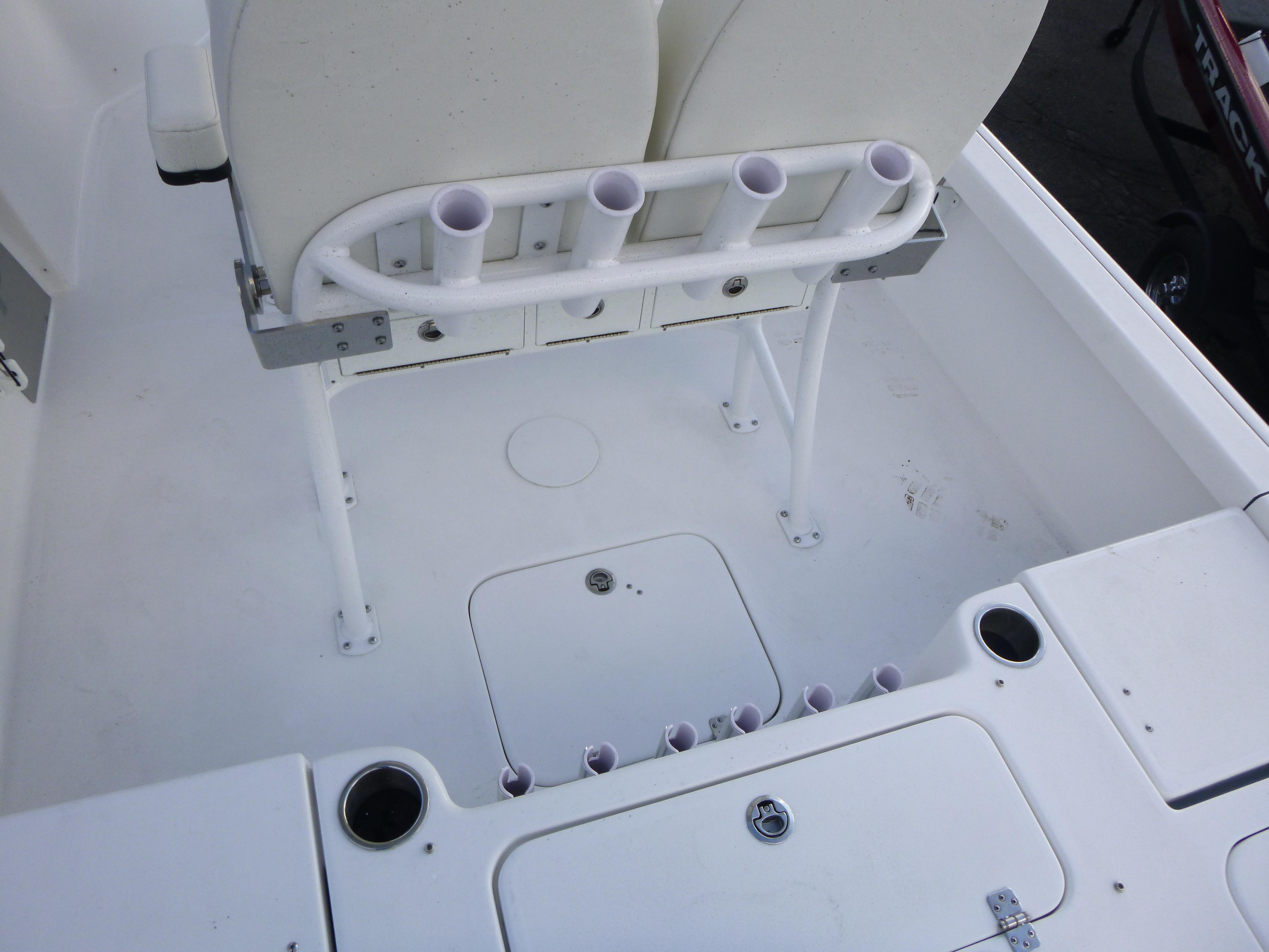 2025 Sea Pro 230 Bay Gallery