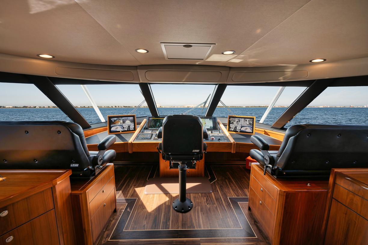 Viking 92 Astrikos - Helm