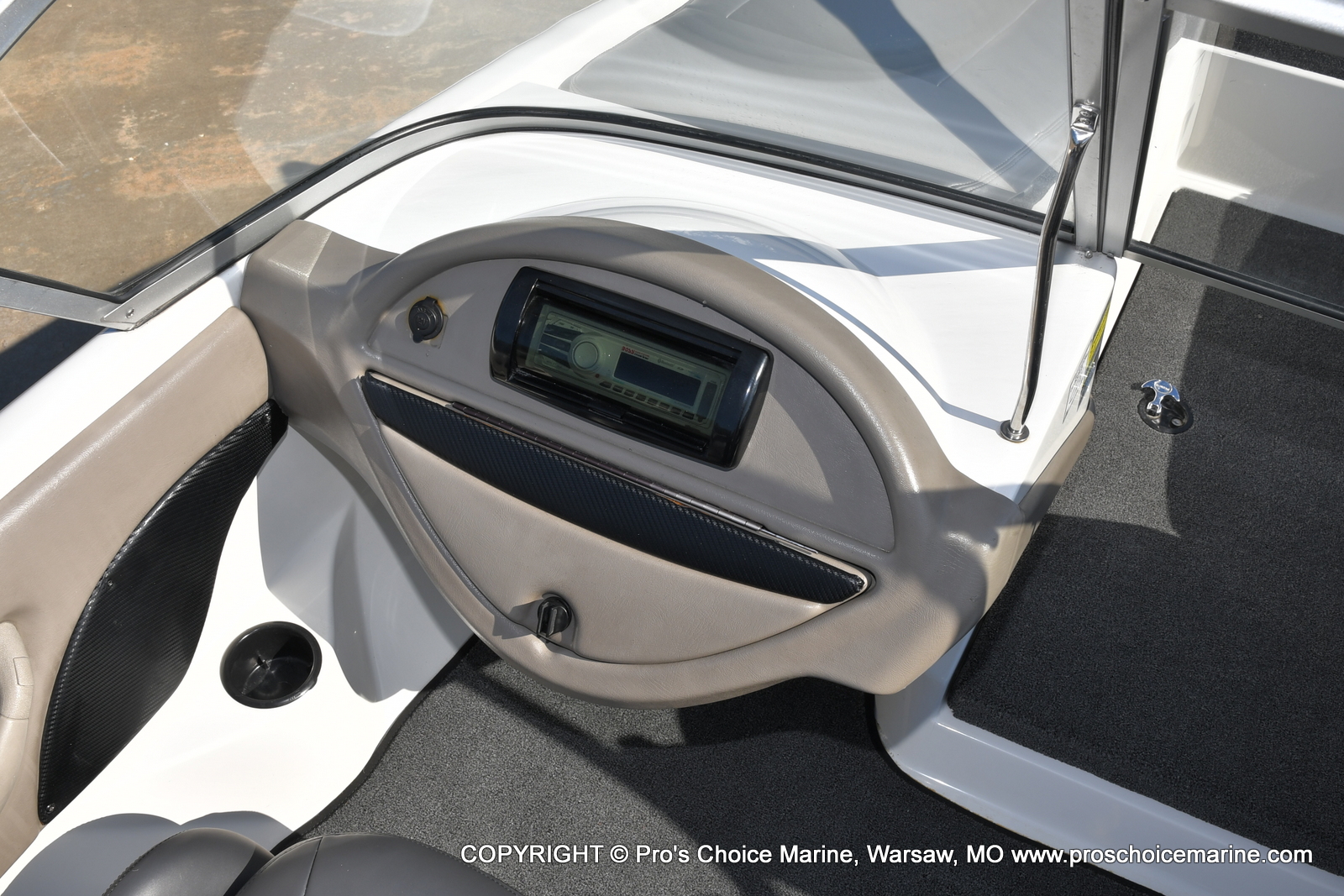 2004 Ranger Boats boat for sale, model of the boat is 180vs Reata w/150HP yamaha & Image # 8 of 50