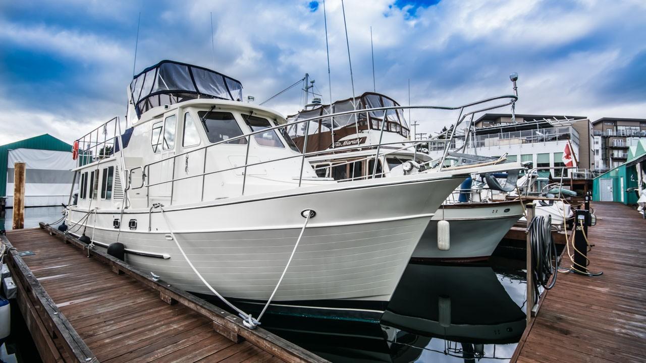 North Pacific 43 Pilothouse