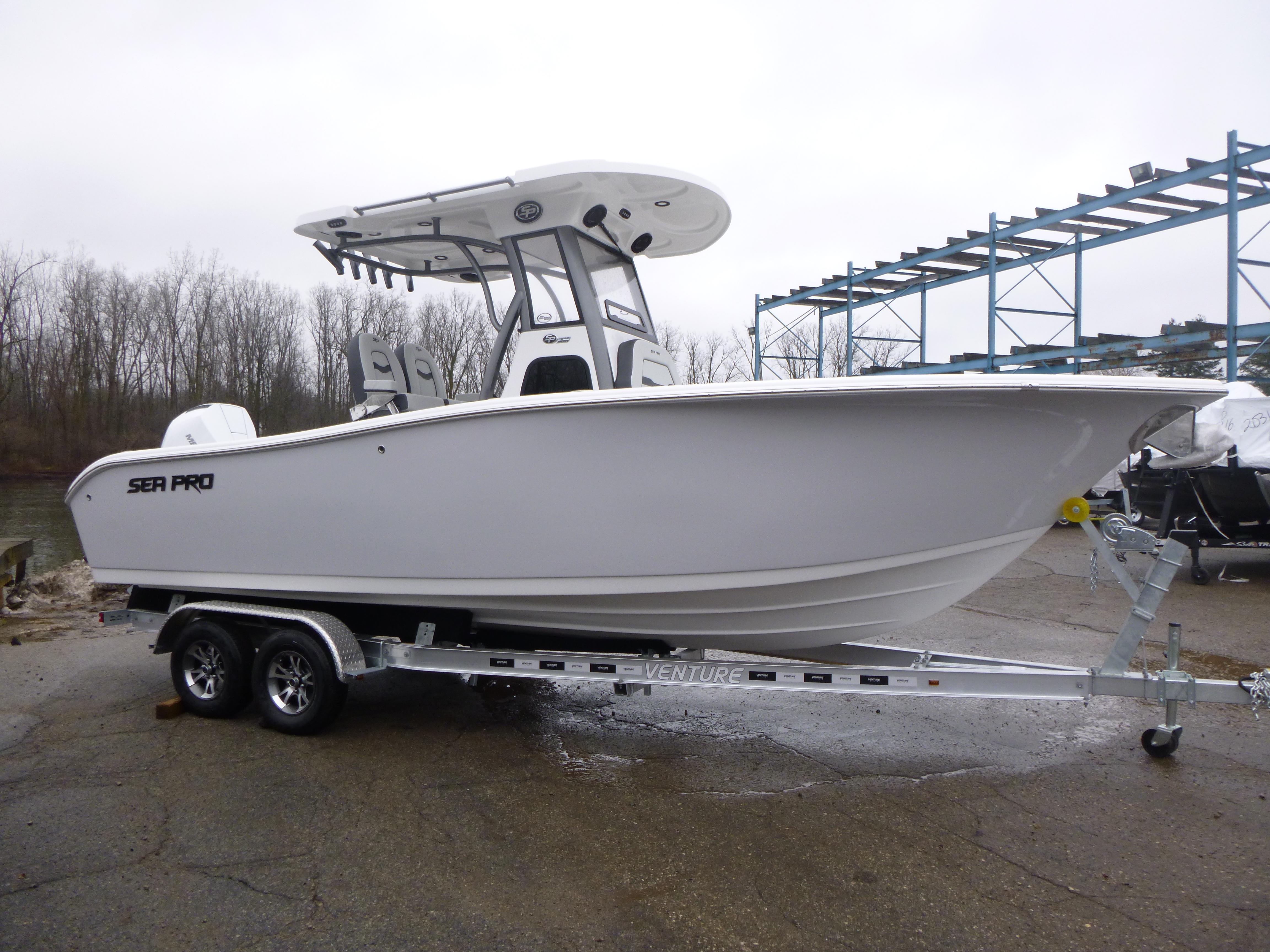 2025 Sea Pro 242 Center Console Gallery