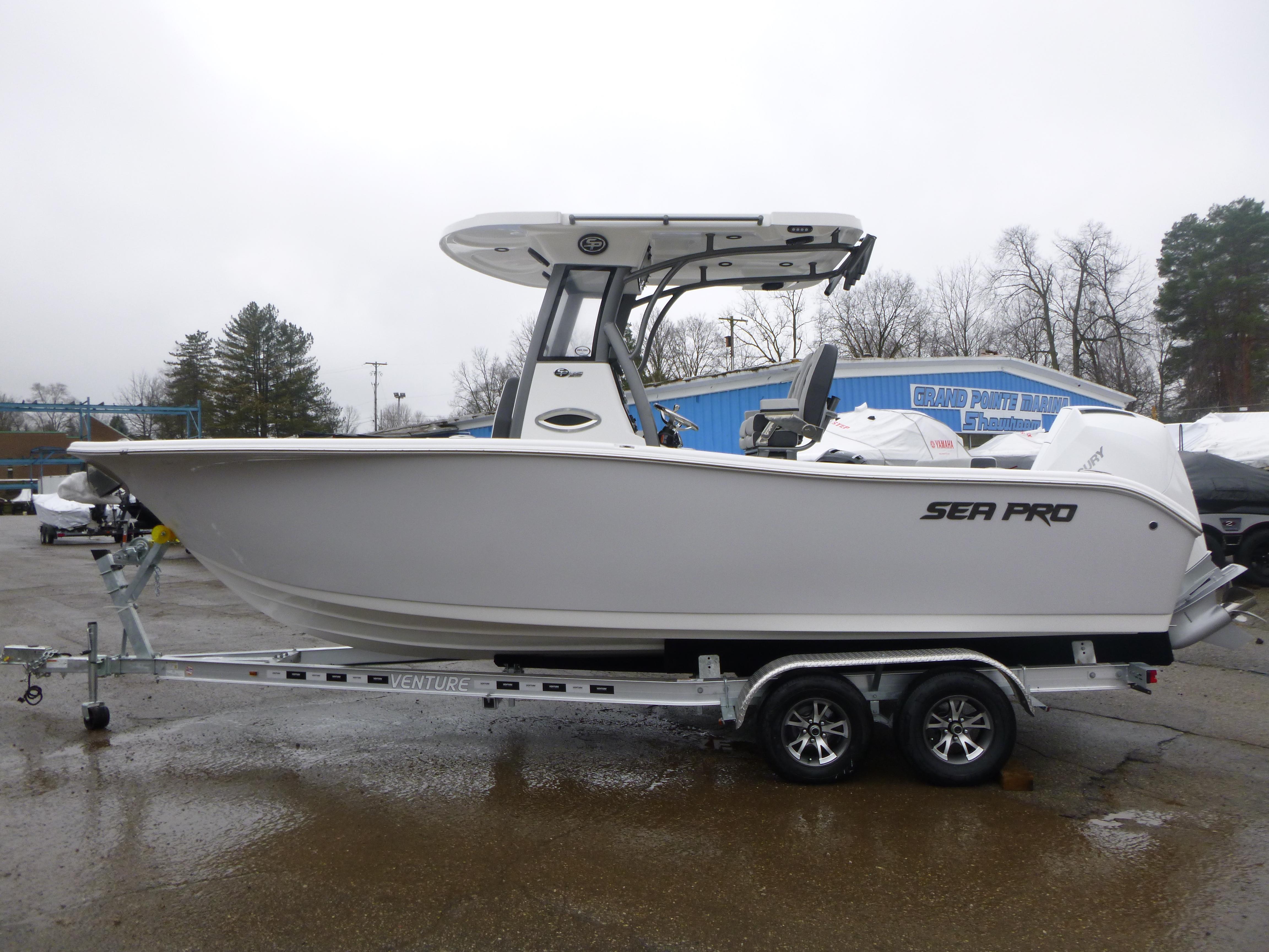 2025 Sea Pro 242 Center Console Gallery