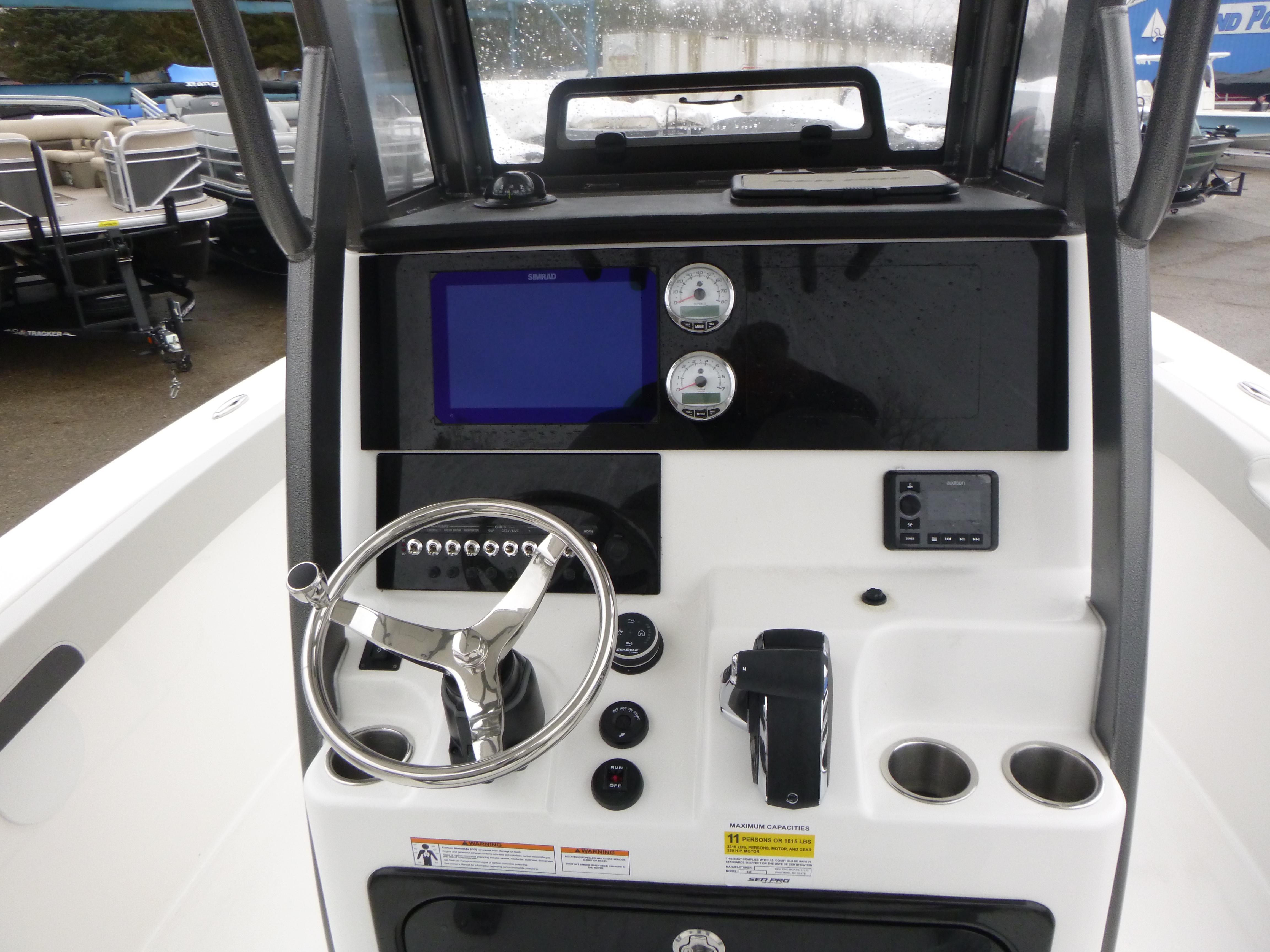 2025 Sea Pro 242 Center Console Gallery