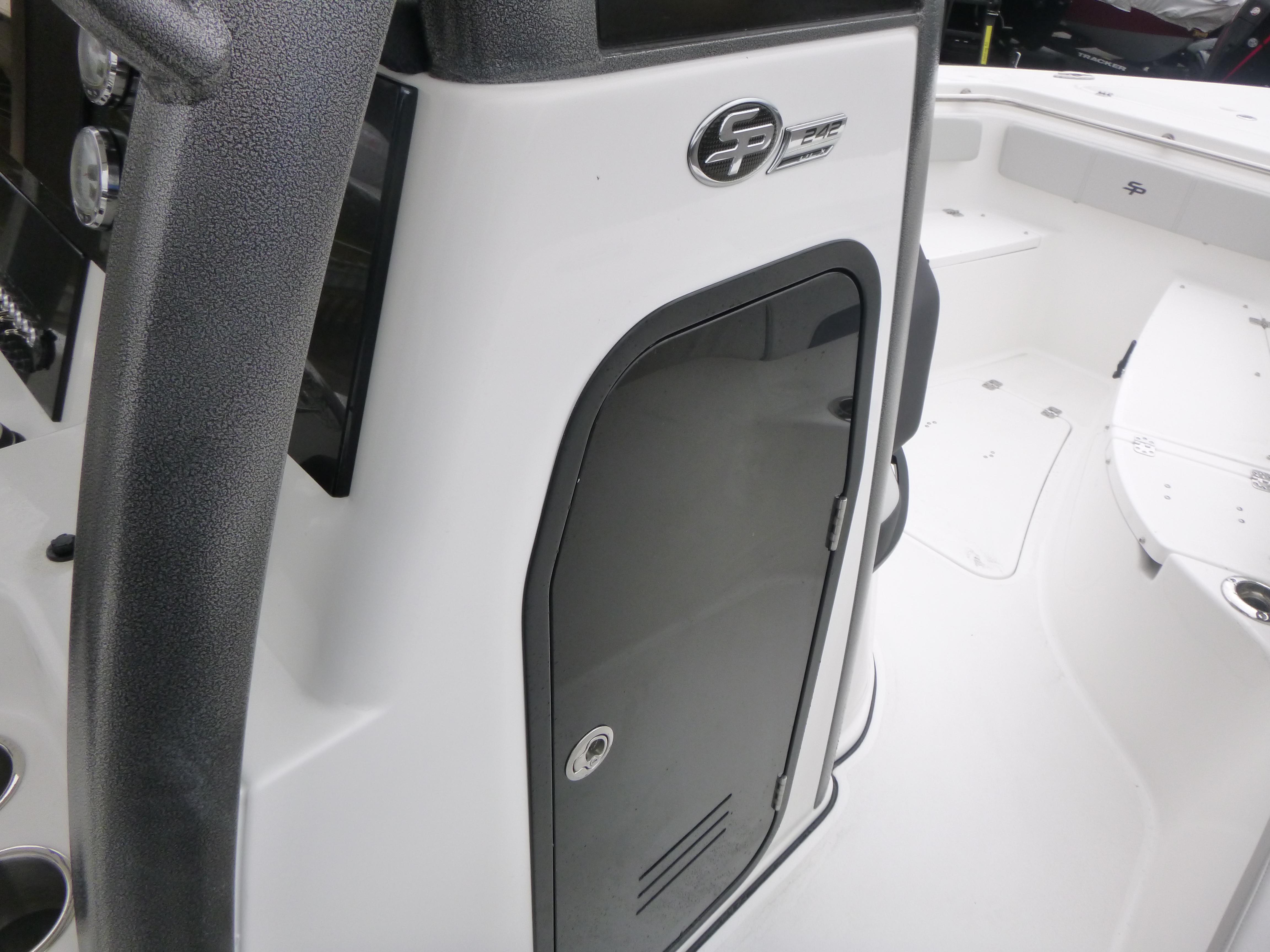 2025 Sea Pro 242 Center Console Gallery