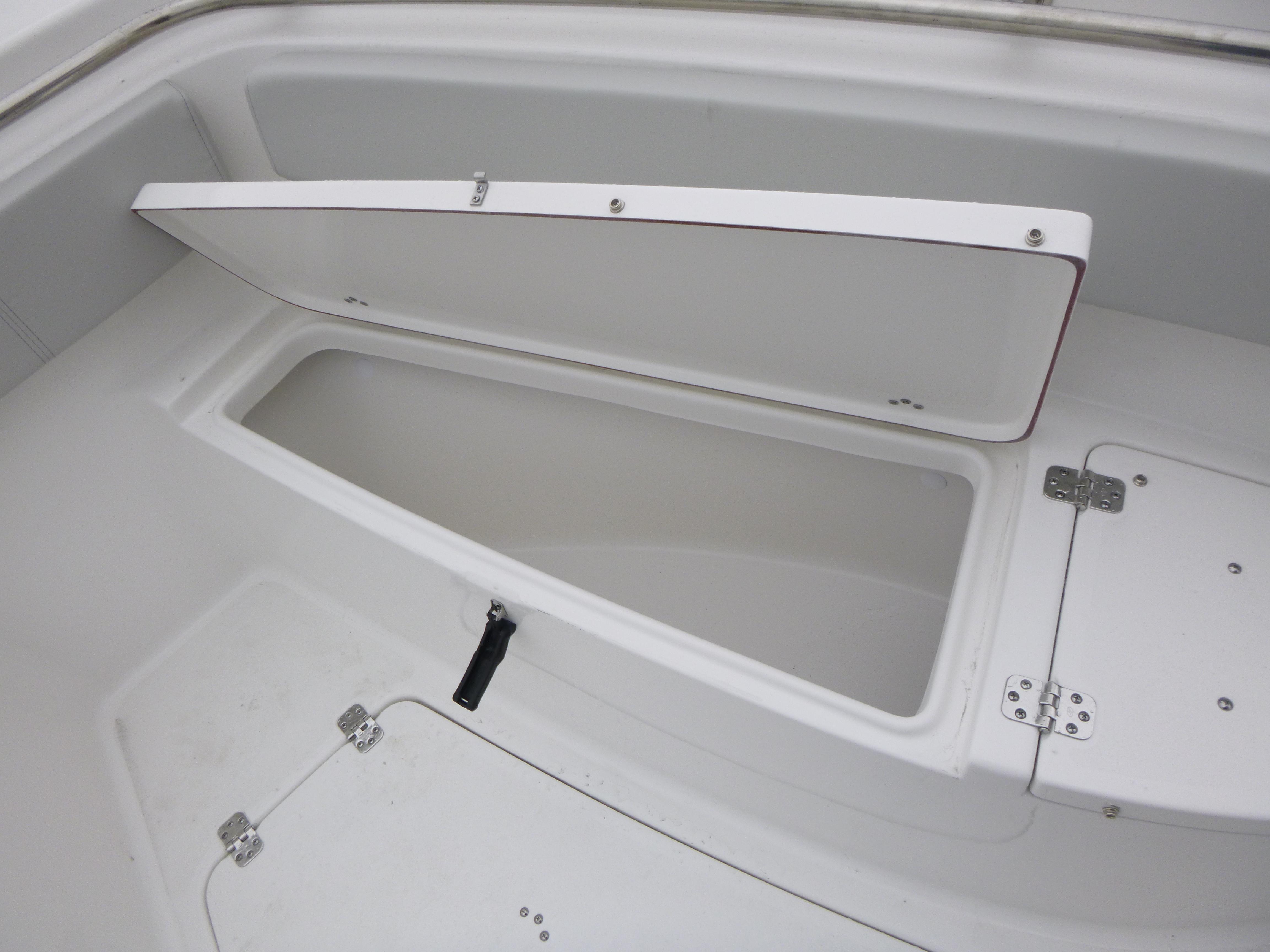 2025 Sea Pro 242 Center Console Gallery