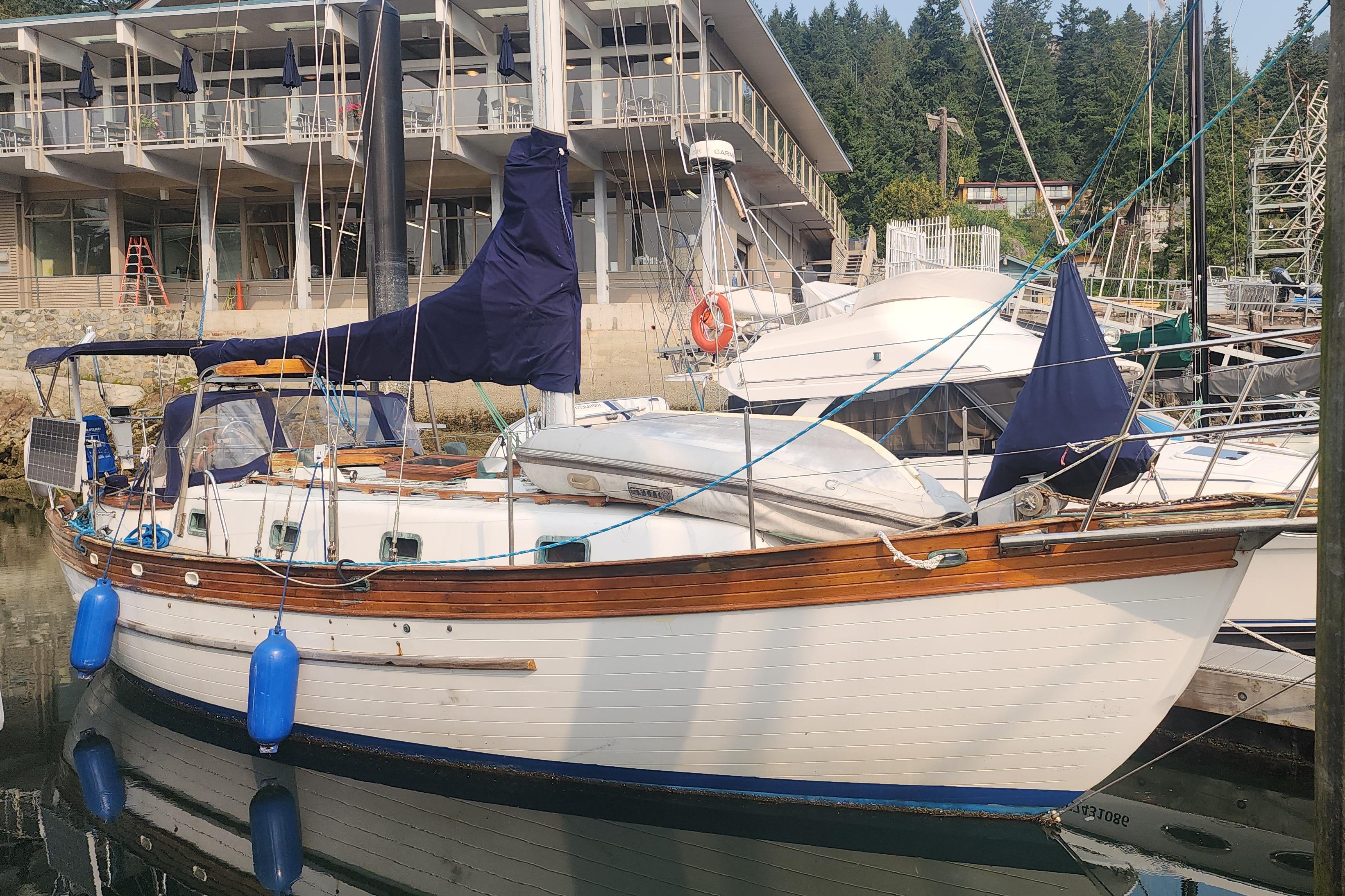 1982 Young Sun Westwind 35