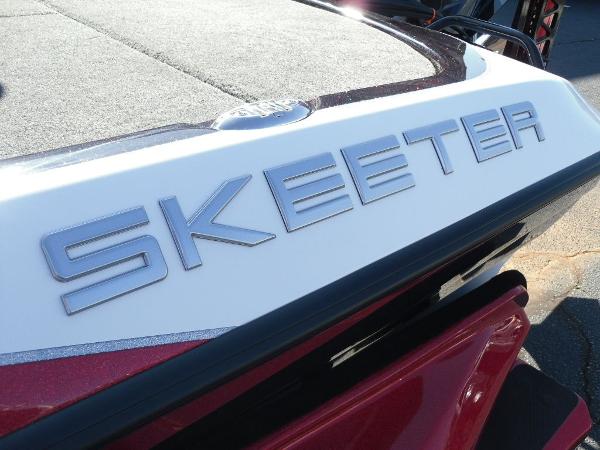 2020 Skeeter boat for sale, model of the boat is FXR21 Limited & Image # 5 of 19