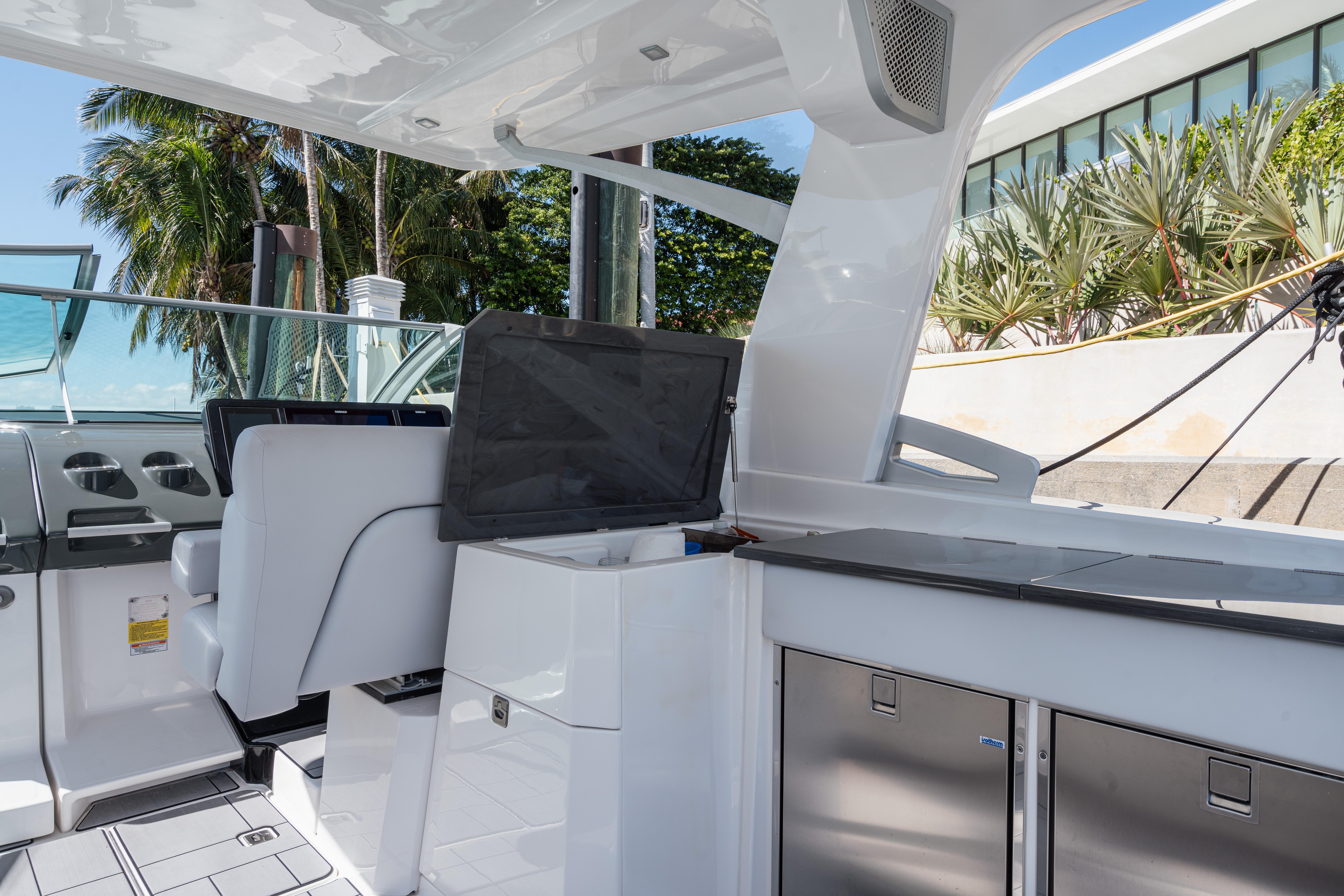 Aviara-AV36 OB 2023-Pellicano FL-US-2023 Aviara AV36 OB boat interior with modern seating and sleek design.-9680430 | Thumbnail