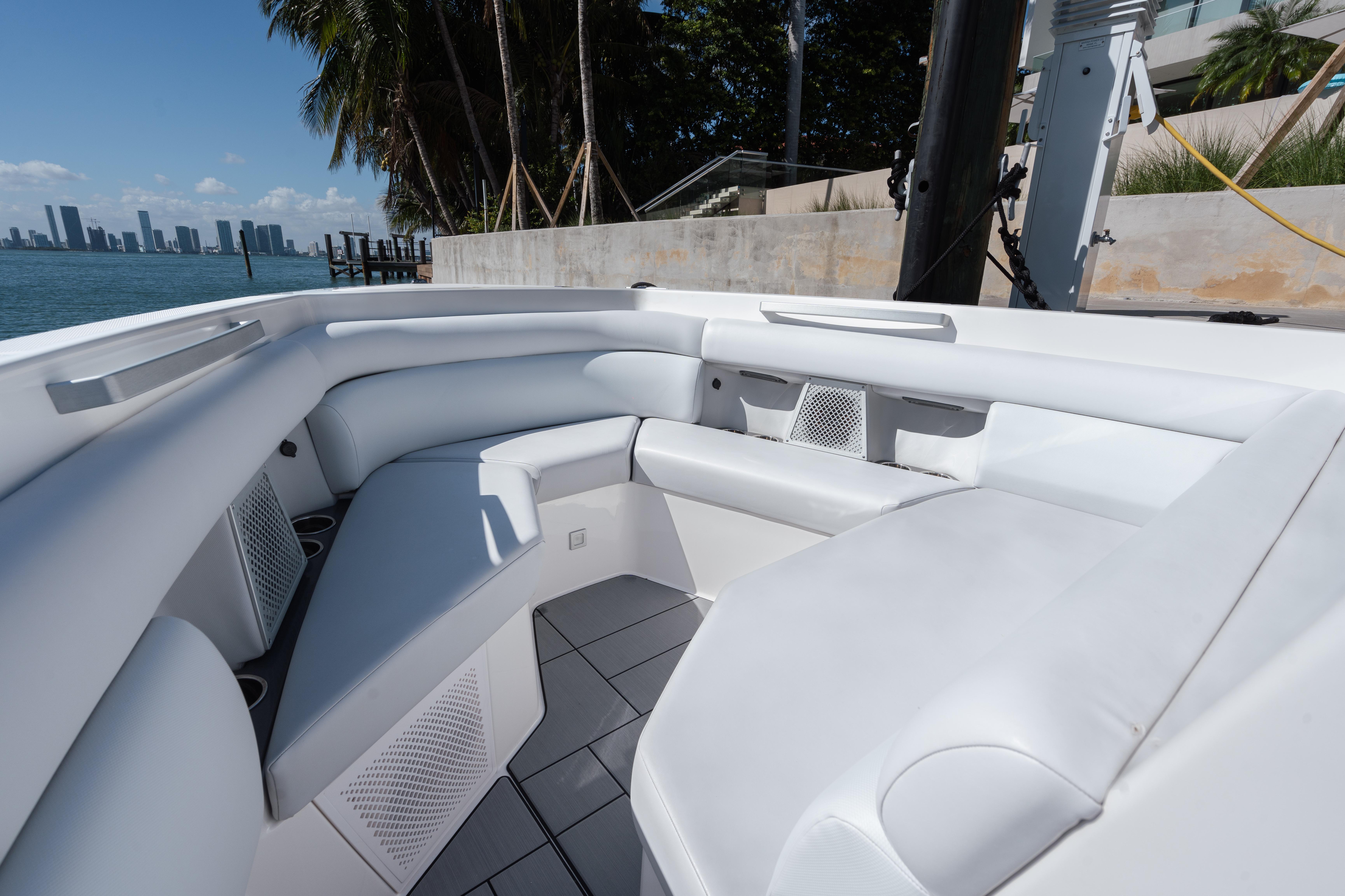 Aviara-AV36 OB 2023-Pellicano FL-US-2023 Aviara AV36 OB boat interior with sleek white seating and modern design.-9680430 | Thumbnail