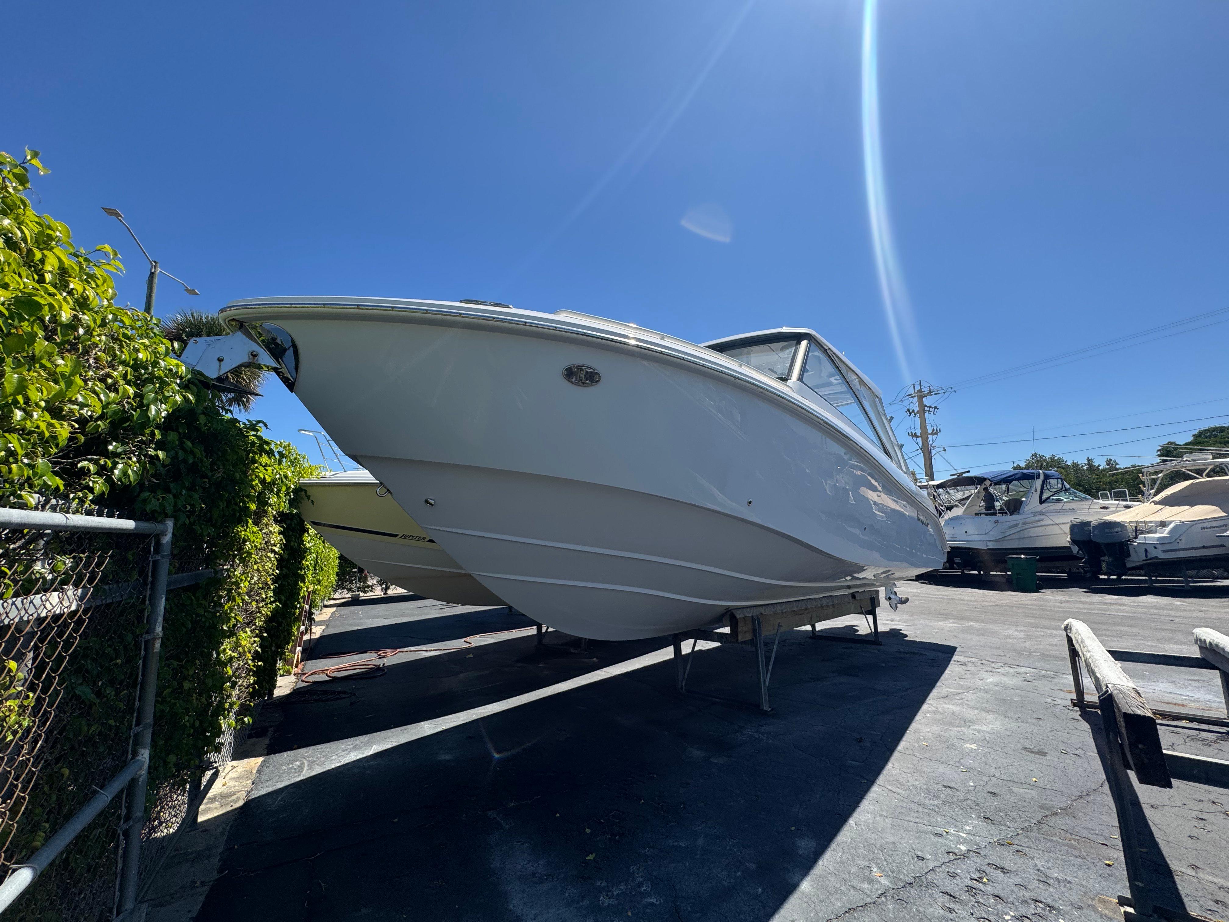 2019-everglades-340-dual-console-power-9690404-20250312151016938-1_XLARGE