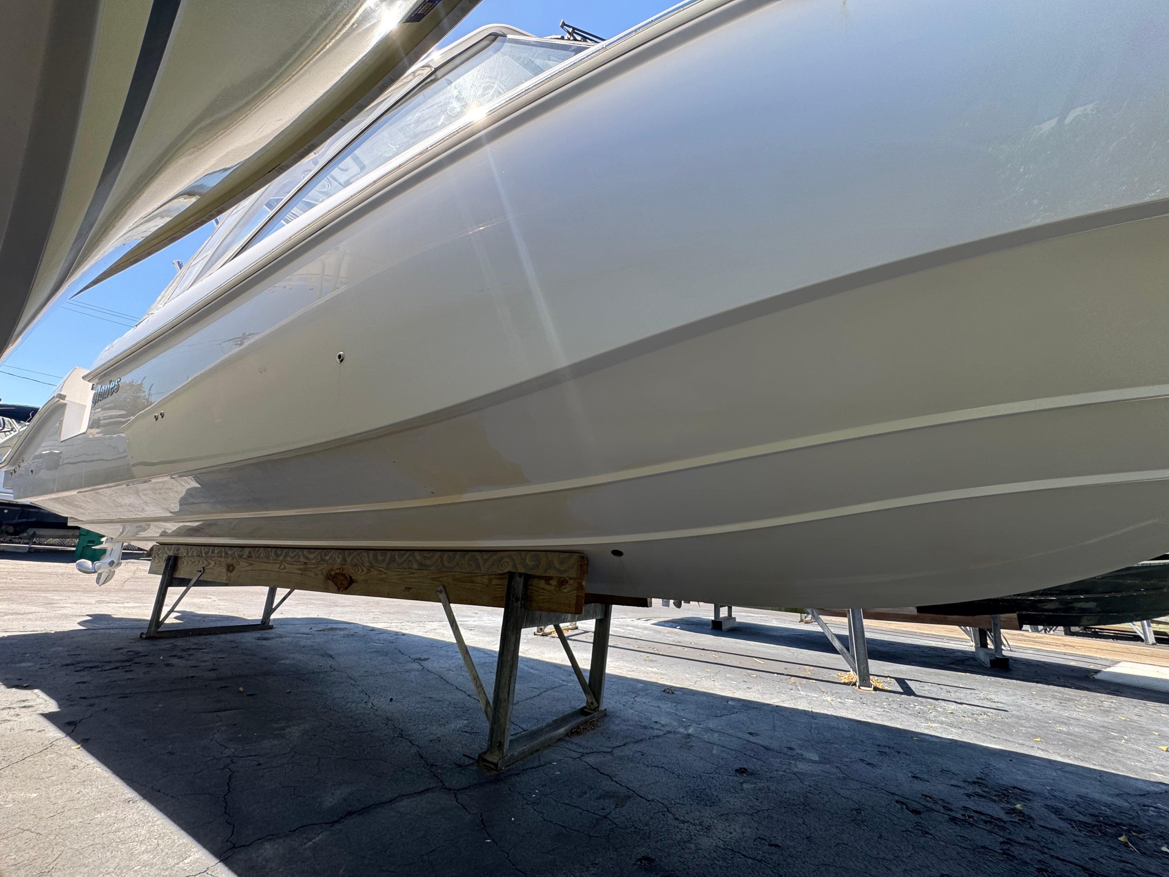 2019-everglades-340-dual-console-power-9690404-20250312151041332-1_XLARGE