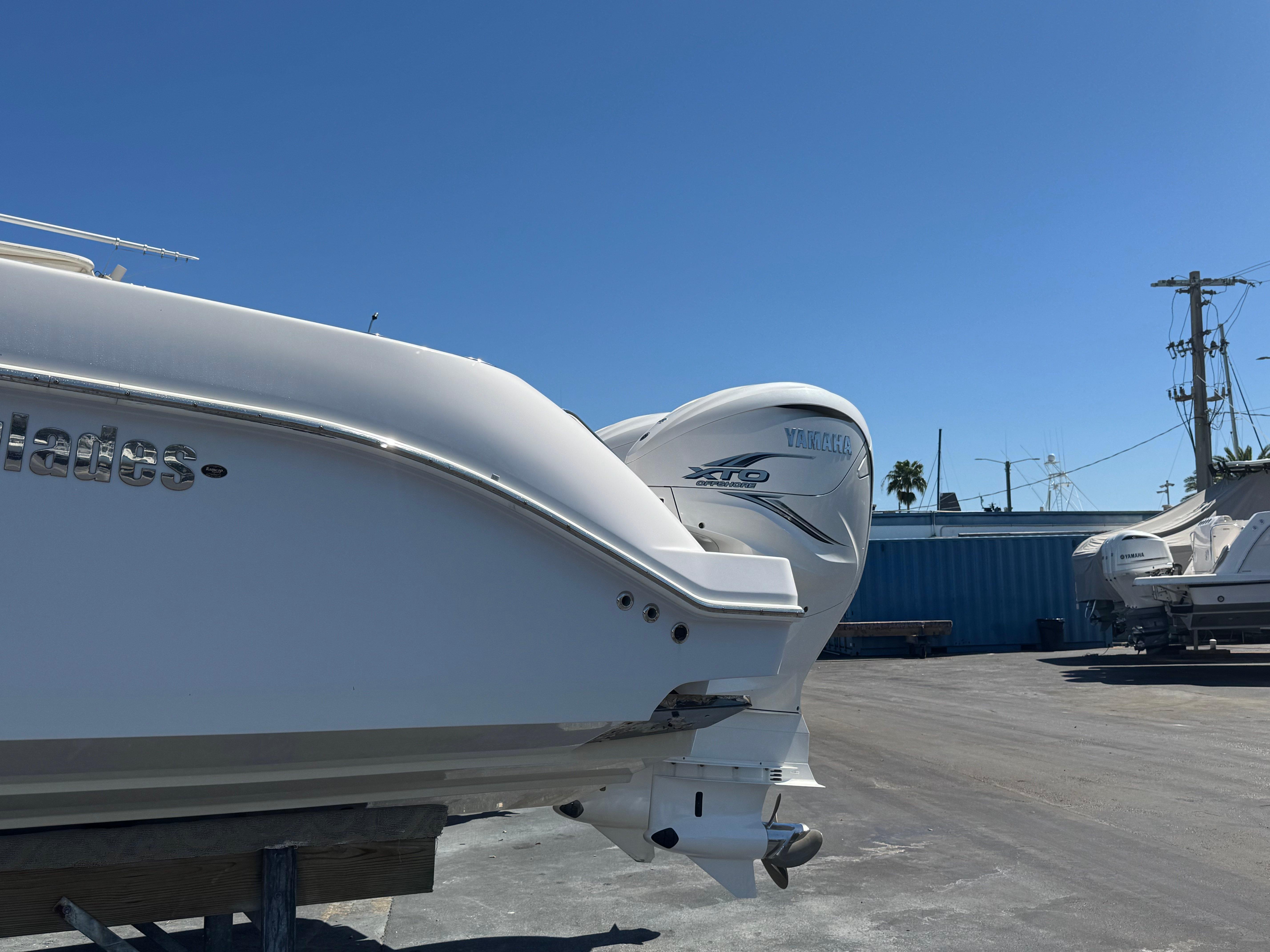 2019-everglades-340-dual-console-power-9690404-20250312151057023-1_XLARGE