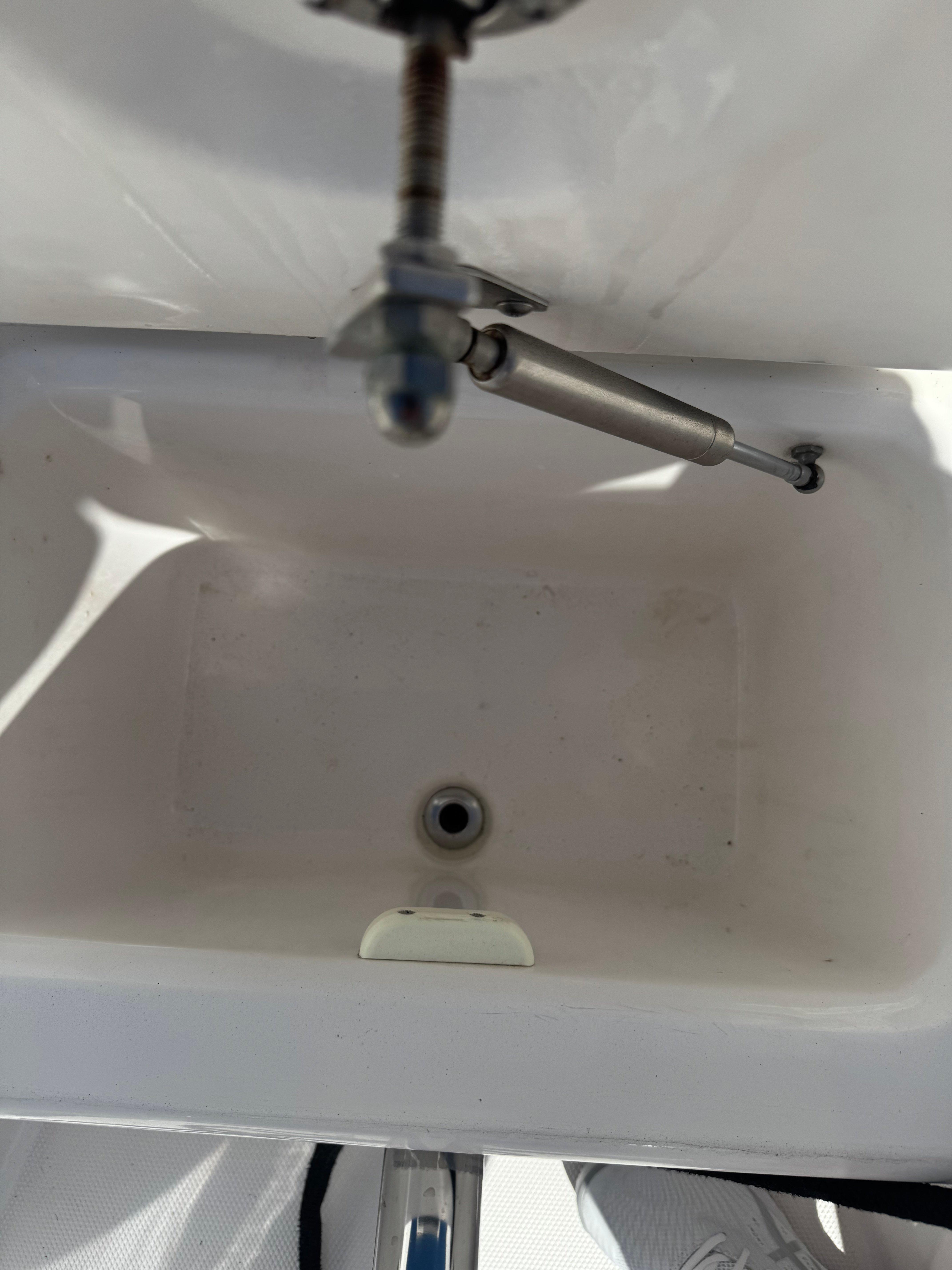 2019-everglades-340-dual-console-power-9690404-20250312151513097-1_XLARGE