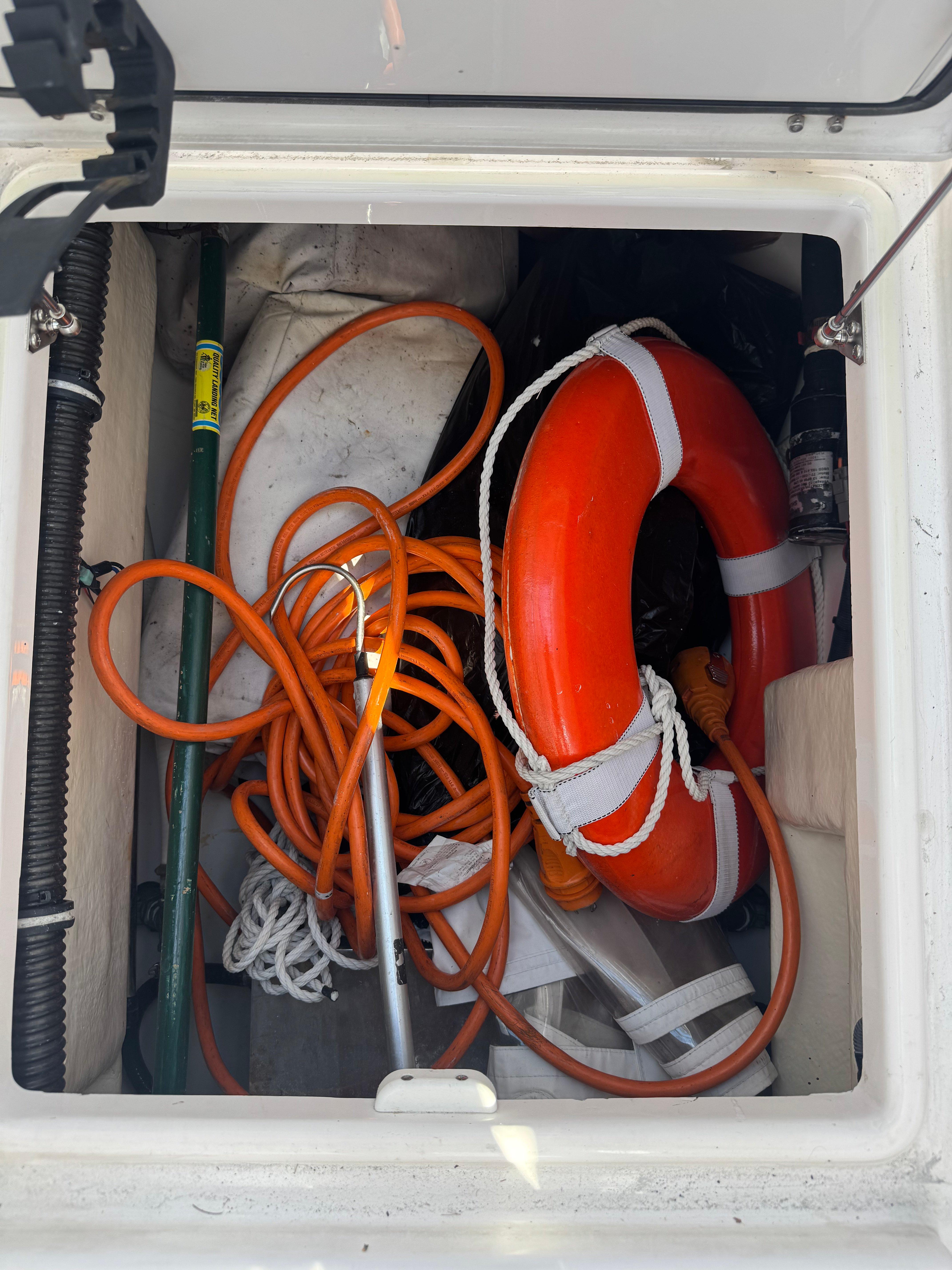 2019-everglades-340-dual-console-power-9690404-20250312151535037-1_XLARGE
