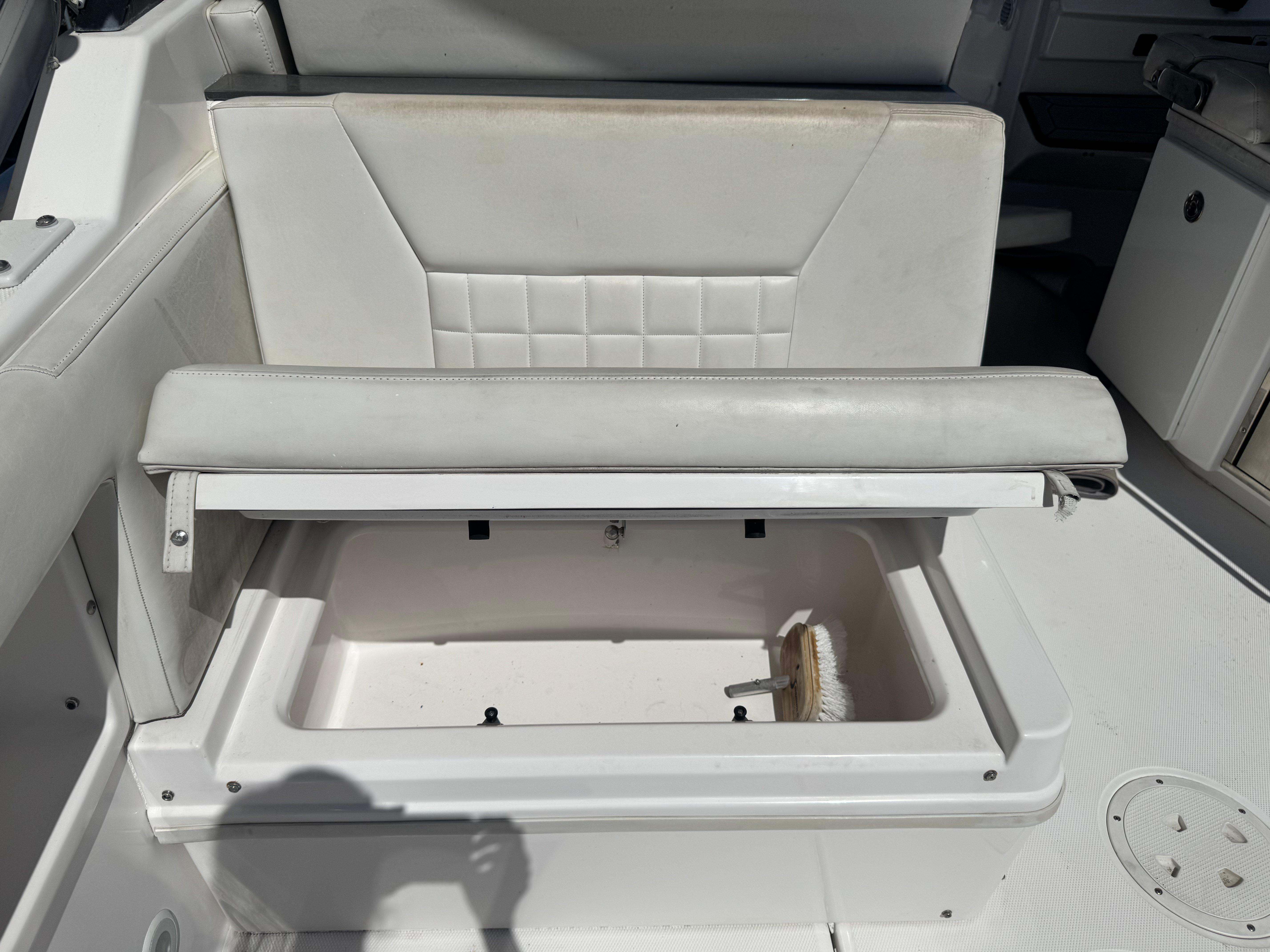2019-everglades-340-dual-console-power-9690404-20250312151645399-1_XLARGE