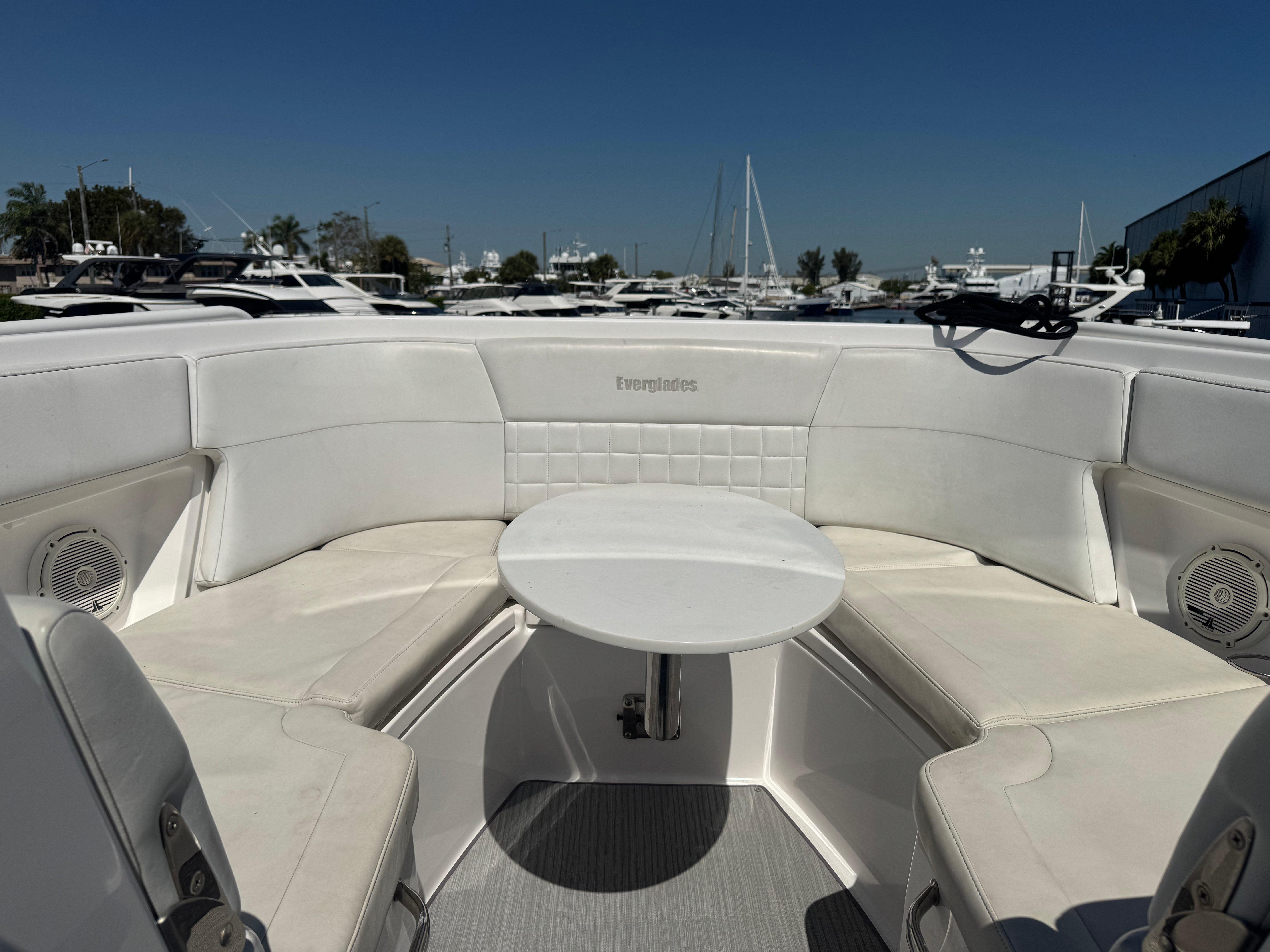 2019-everglades-340-dual-console-power-9690404-20250312151725520-1_XLARGE
