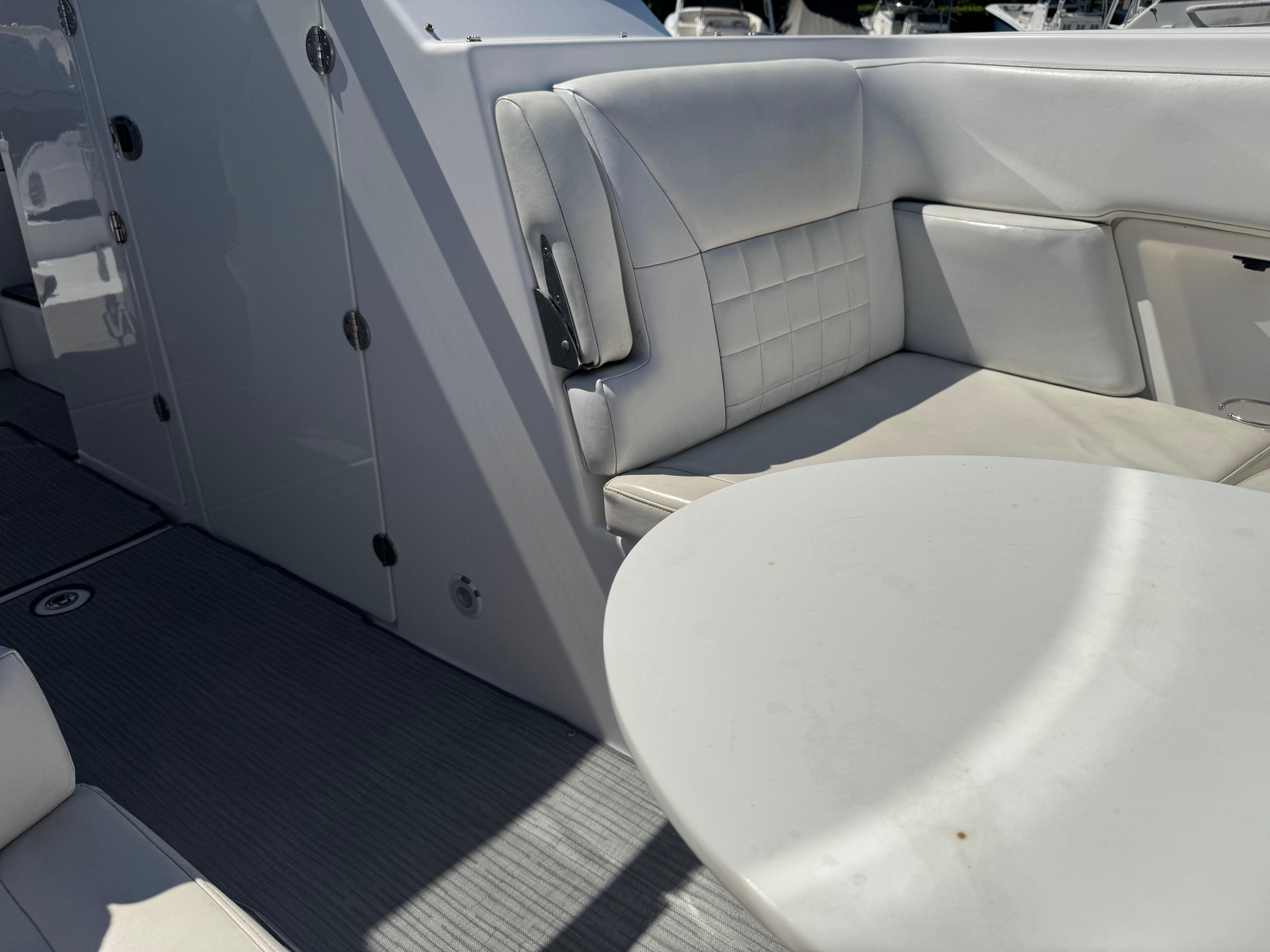 2019-everglades-340-dual-console-power-9690404-20250312151743540-1_XLARGE