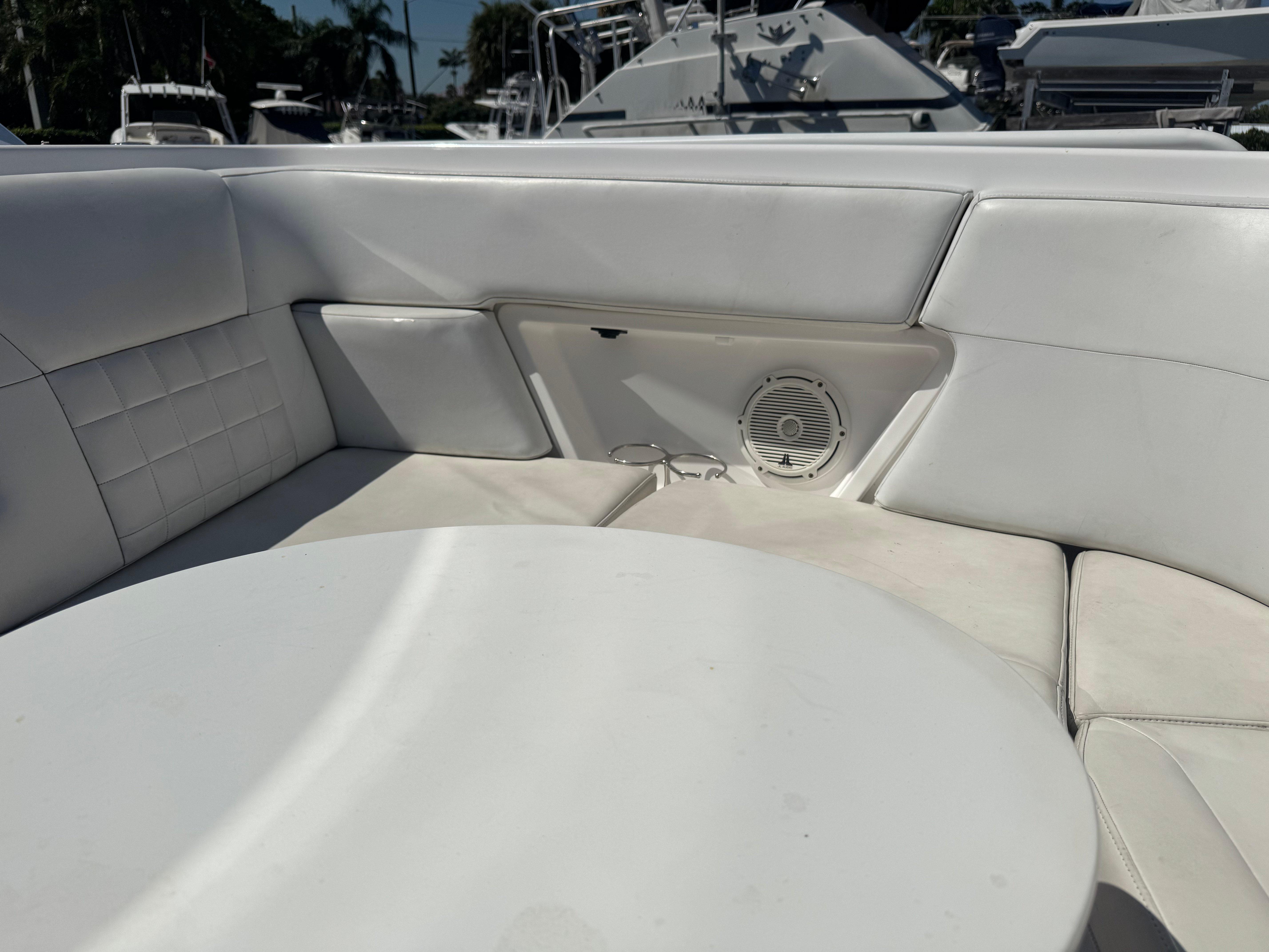 2019-everglades-340-dual-console-power-9690404-20250312152134142-1_XLARGE