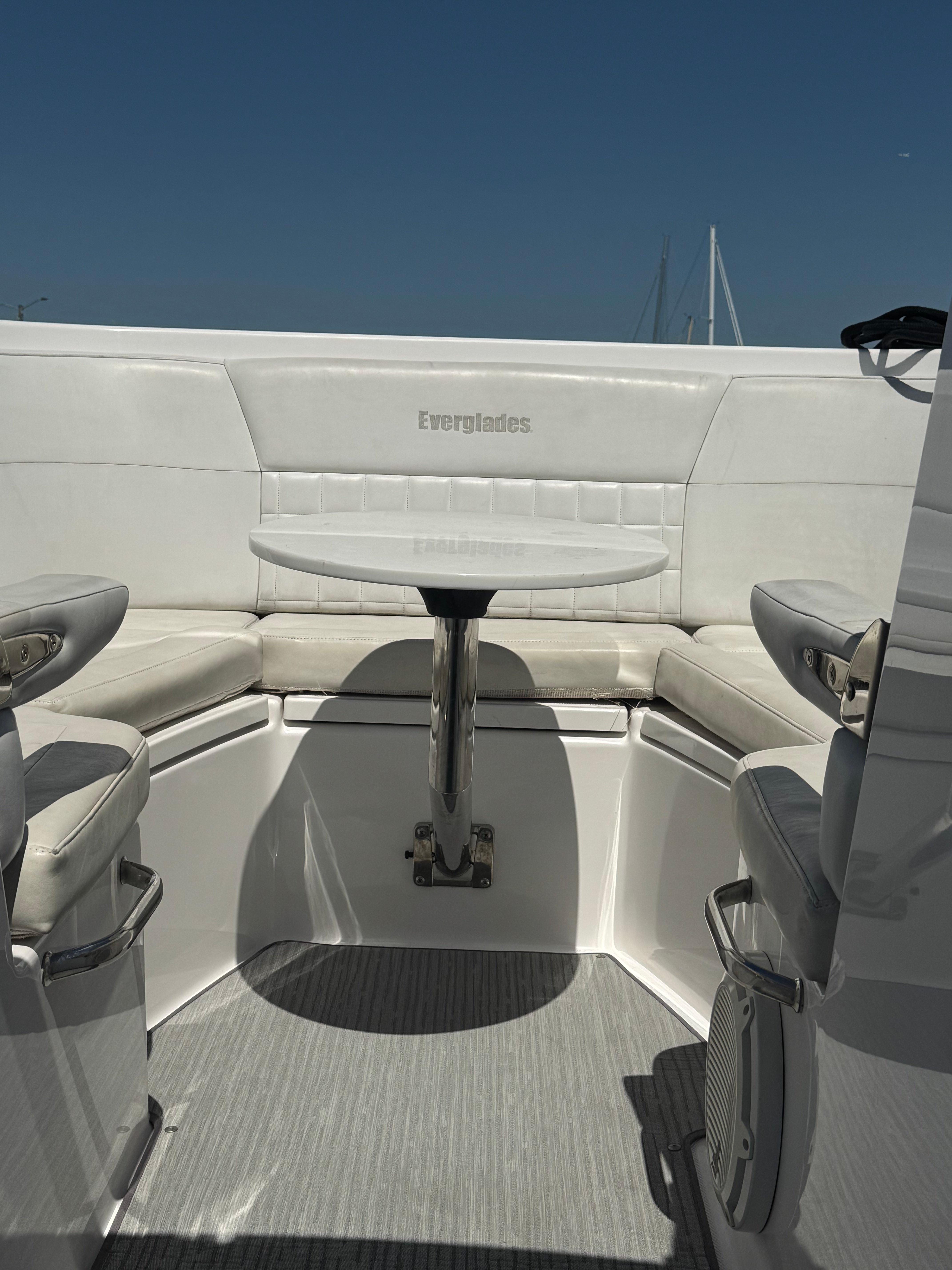 2019-everglades-340-dual-console-power-9690404-20250312152158346-1_XLARGE
