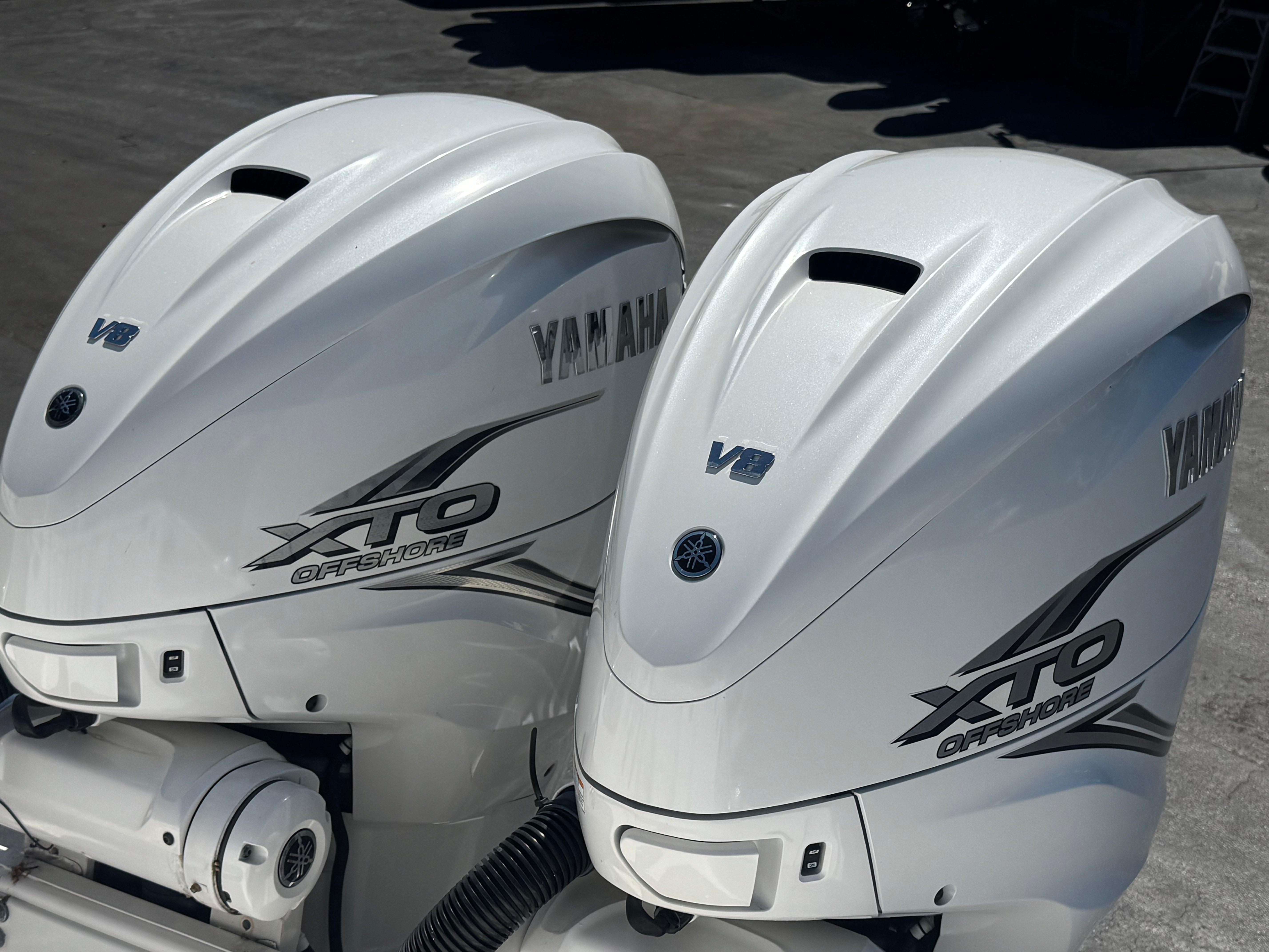 2019-everglades-340-dual-console-power-9690404-20250312152303462-1_XLARGE