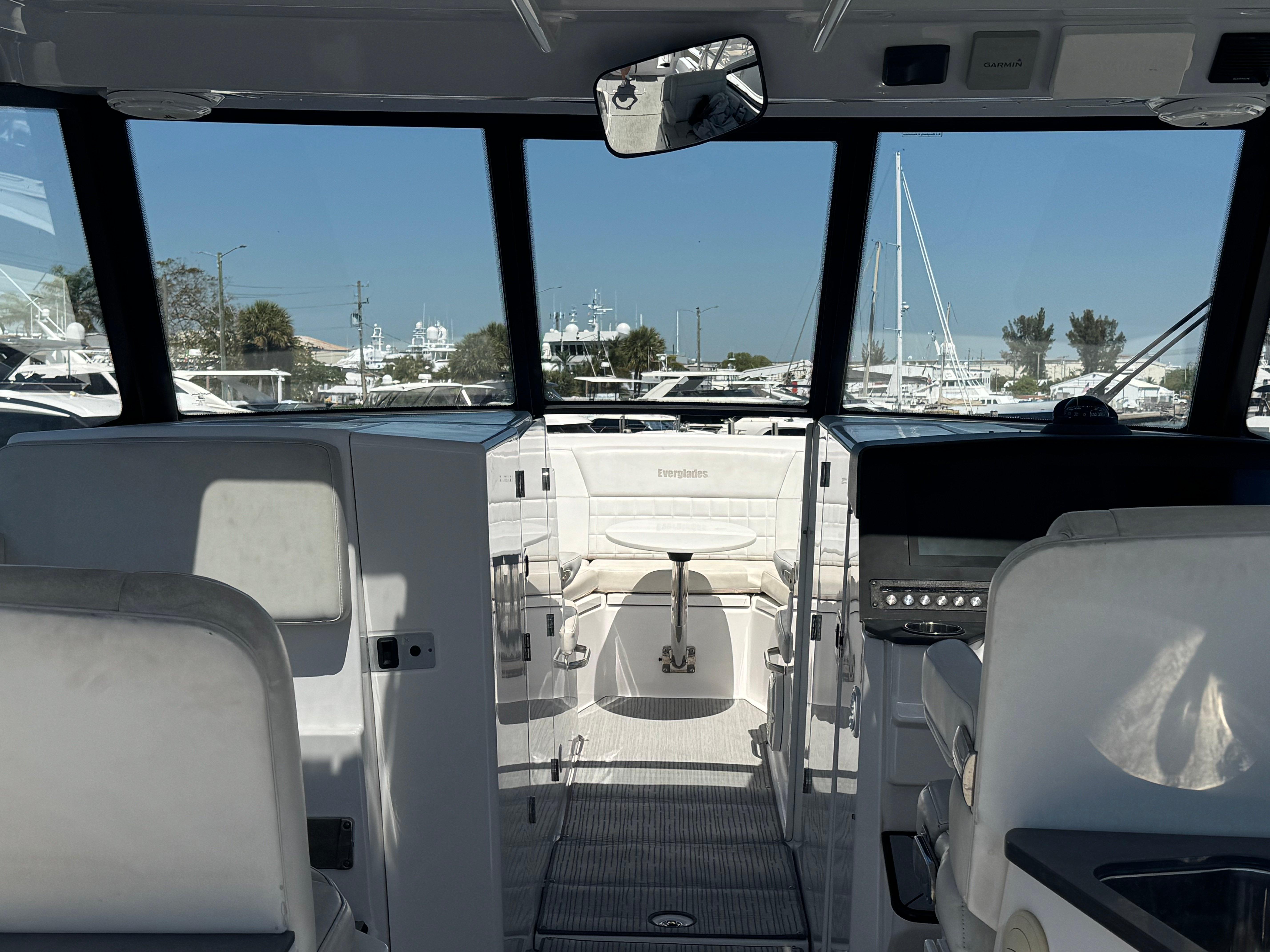 2019-everglades-340-dual-console-power-9690404-20250312152315435-1_XLARGE