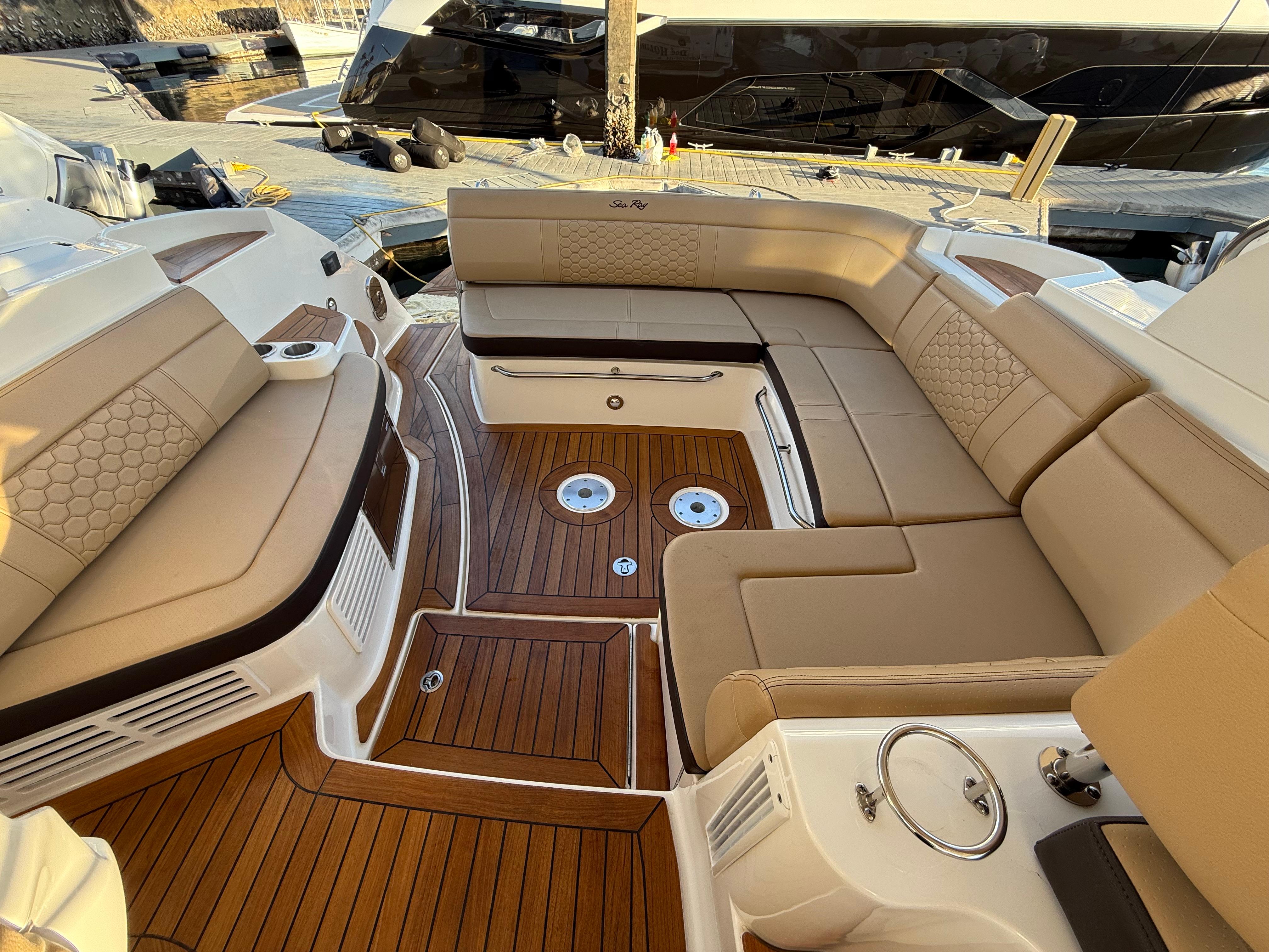 2021 Sea Ray Sundancer 350 Coupe #TBRL1606 inventory image at Sun Country Marine Group, Newport Beach 2021 Sea Ray Sundancer 350 Coupe #TBRL1606 inventory image at Sun Country Marine Group, Newport Beach