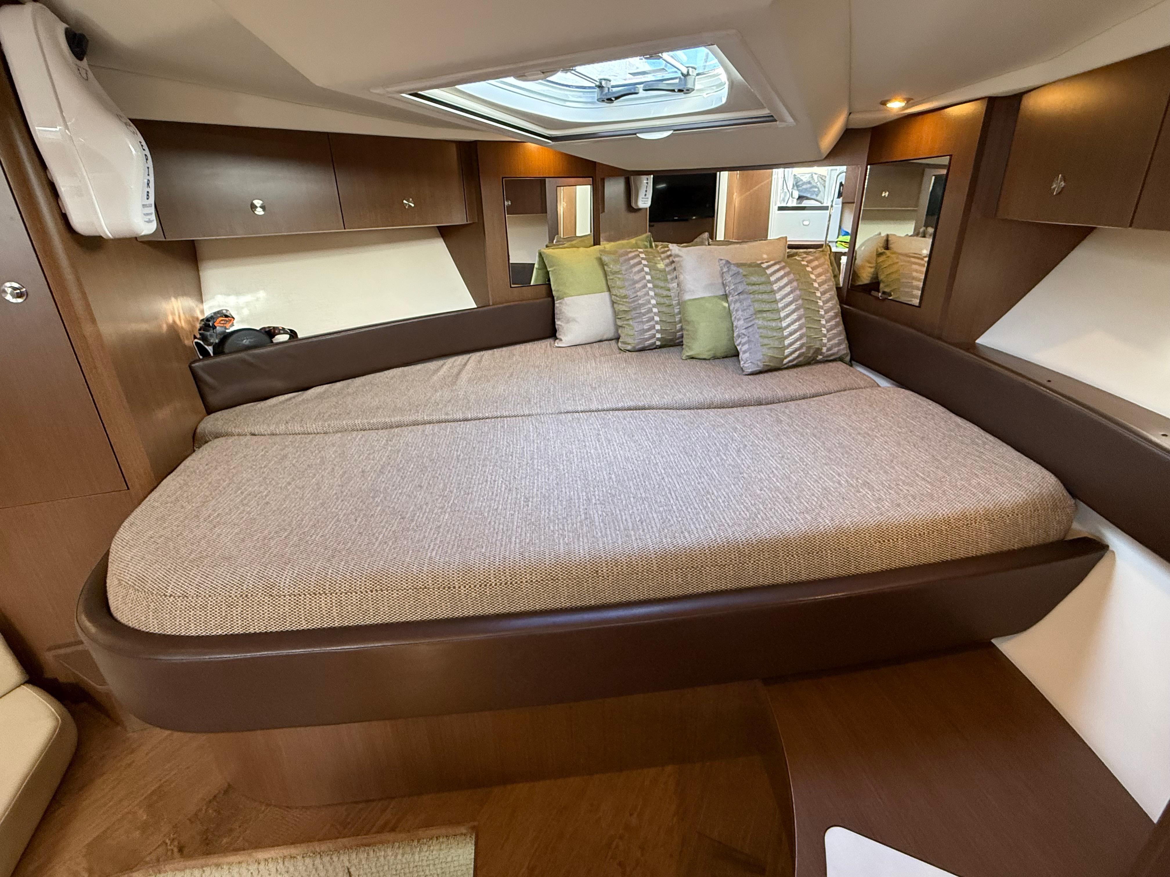2021 Sea Ray Sundancer 350 Coupe #TBRL1606 inventory image at Sun Country Marine Group, Newport Beach 2021 Sea Ray Sundancer 350 Coupe #TBRL1606 inventory image at Sun Country Marine Group, Newport Beach