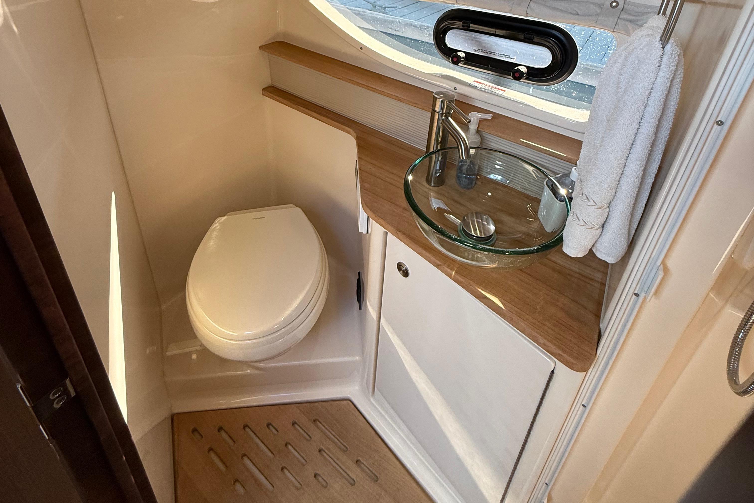 2021 Sea Ray Sundancer 350 Coupe #TBRL1606 inventory image at Sun Country Marine Group, Newport Beach 2021 Sea Ray Sundancer 350 Coupe #TBRL1606 inventory image at Sun Country Marine Group, Newport Beach