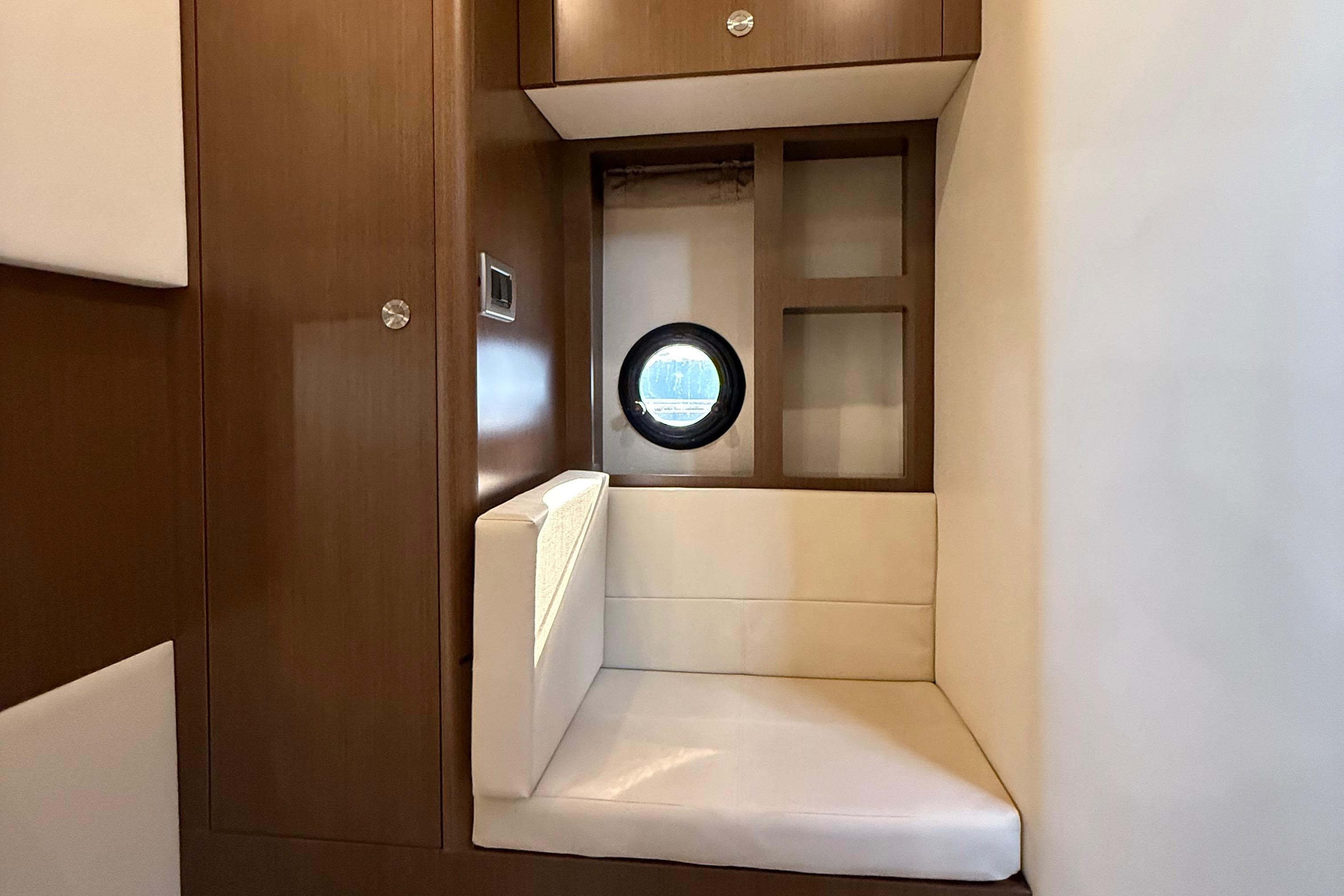 2021 Sea Ray Sundancer 350 Coupe #TBRL1606 inventory image at Sun Country Marine Group, Newport Beach 2021 Sea Ray Sundancer 350 Coupe #TBRL1606 inventory image at Sun Country Marine Group, Newport Beach