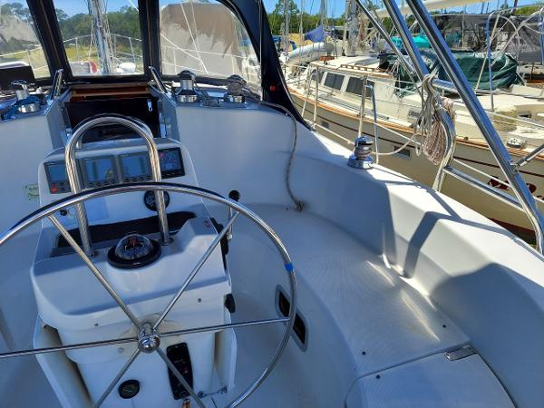 37' Hunter, Listing Number 100873372, - Photo No. 45