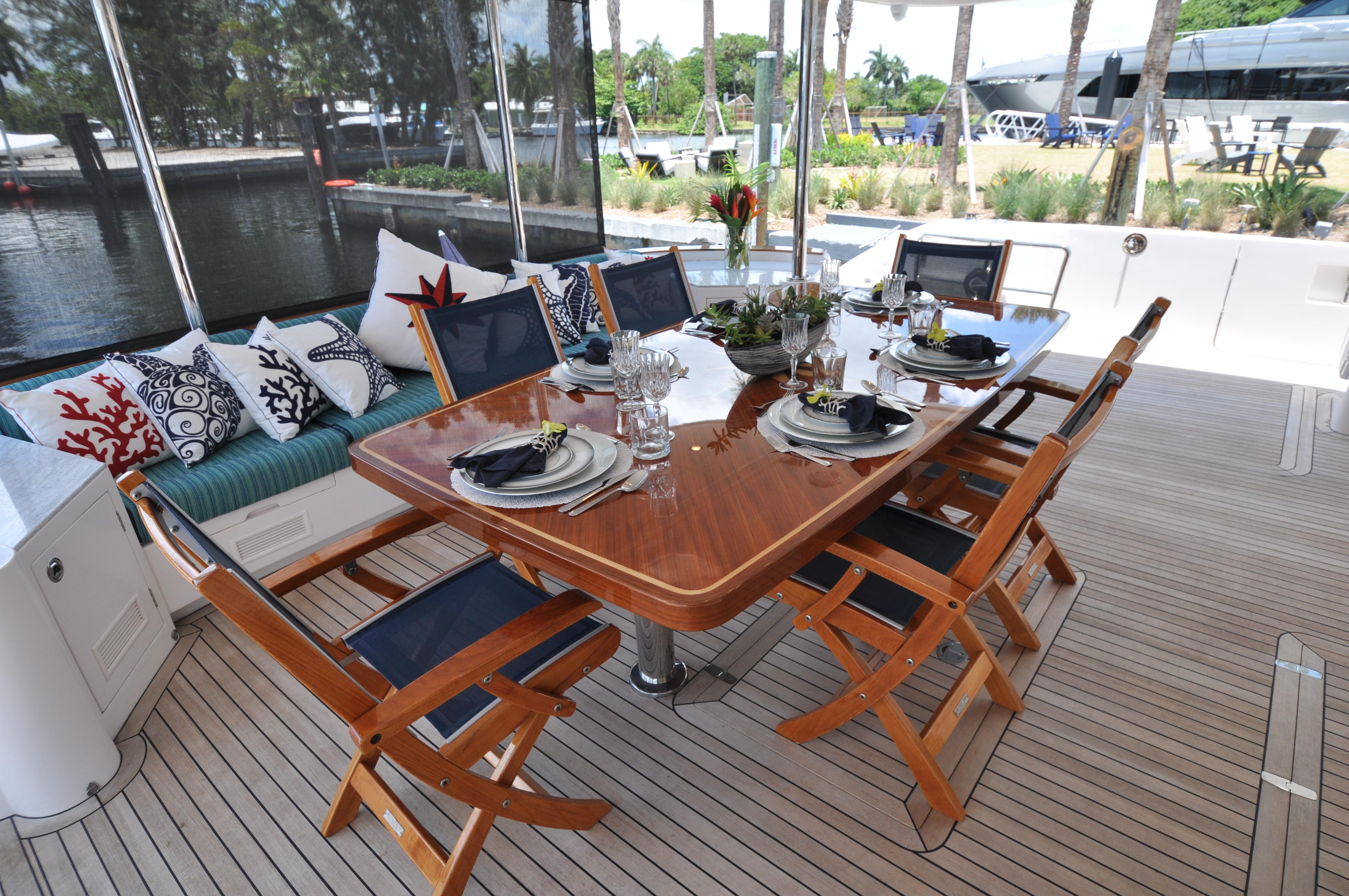 Castina Yacht Photos Pics Horizon 65PC - Castina - Cockpit - Dining Table