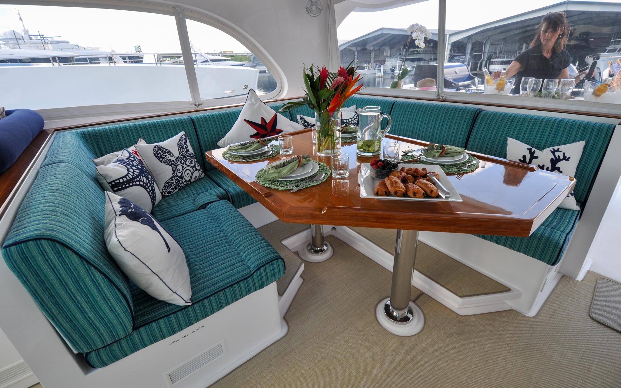 Castina Yacht Photos Pics Horizon 65PC - Castina - Flybridge - Pilot Salon Dining Table