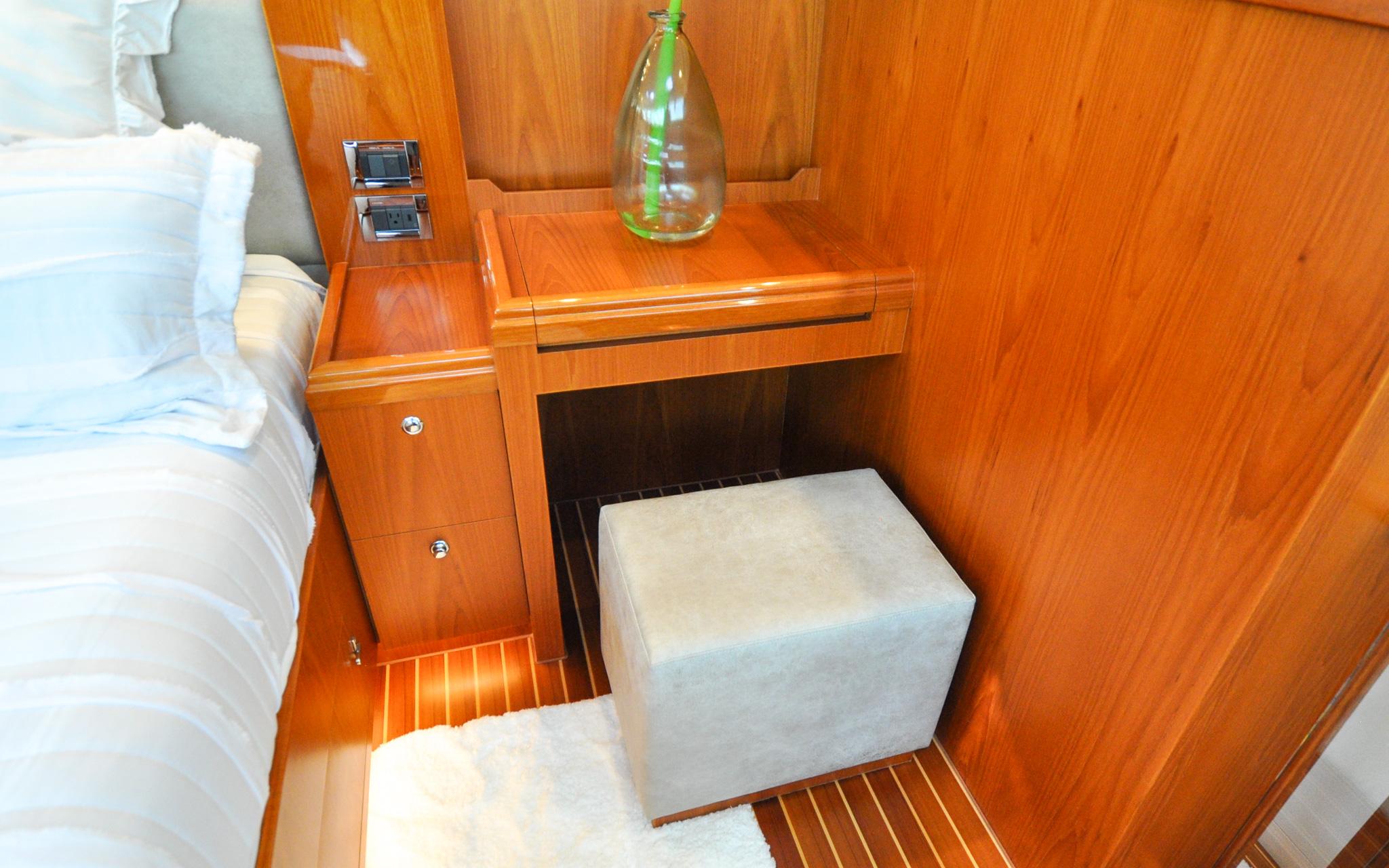 Castina Yacht Photos Pics Horizon 65PC - Castina - Main Deck Owners Cabin - Vanity Desk