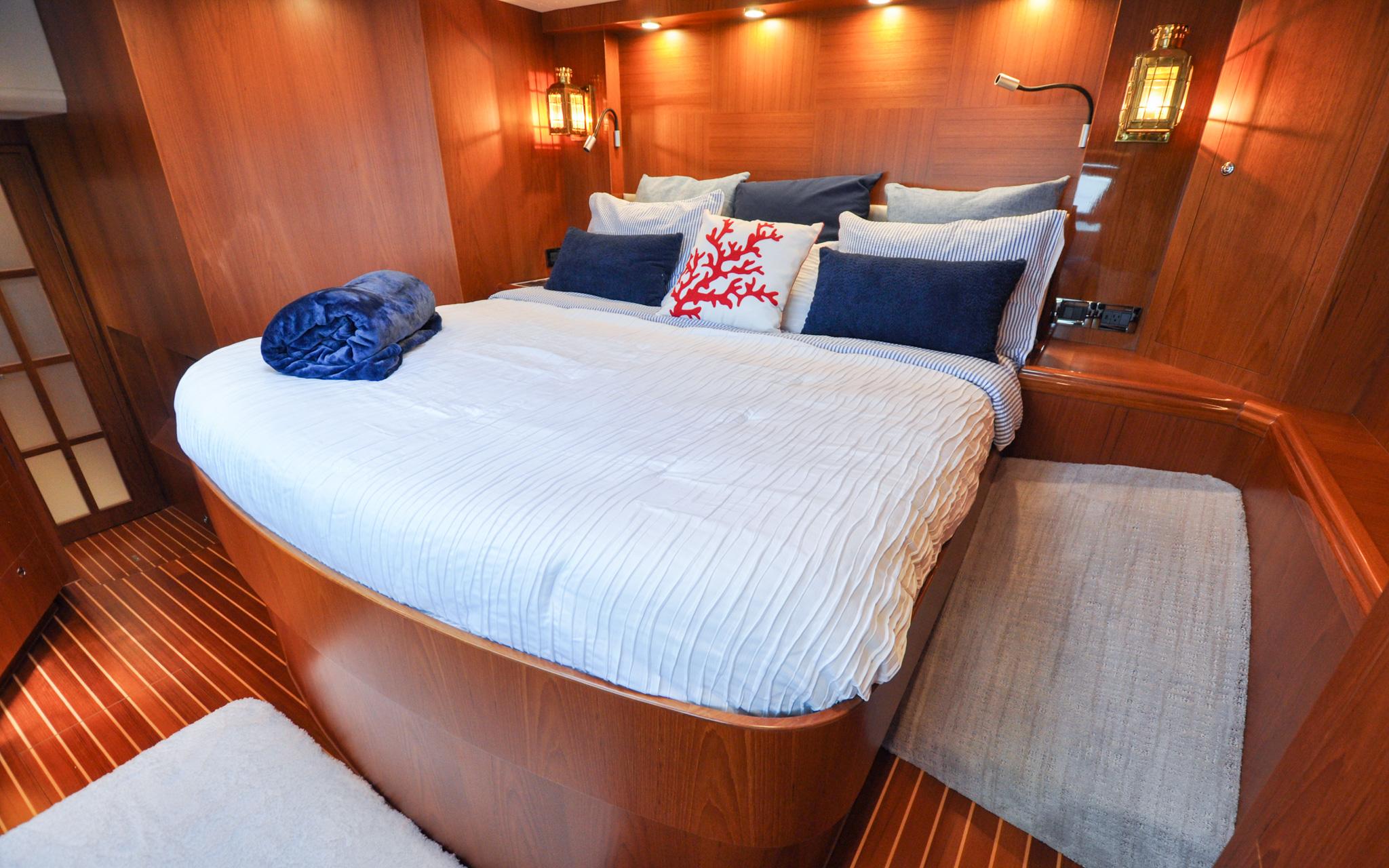 Castina Yacht Photos Pics Horizon 65PC - Castina - Starboard Hull - Forward Guest Cabin