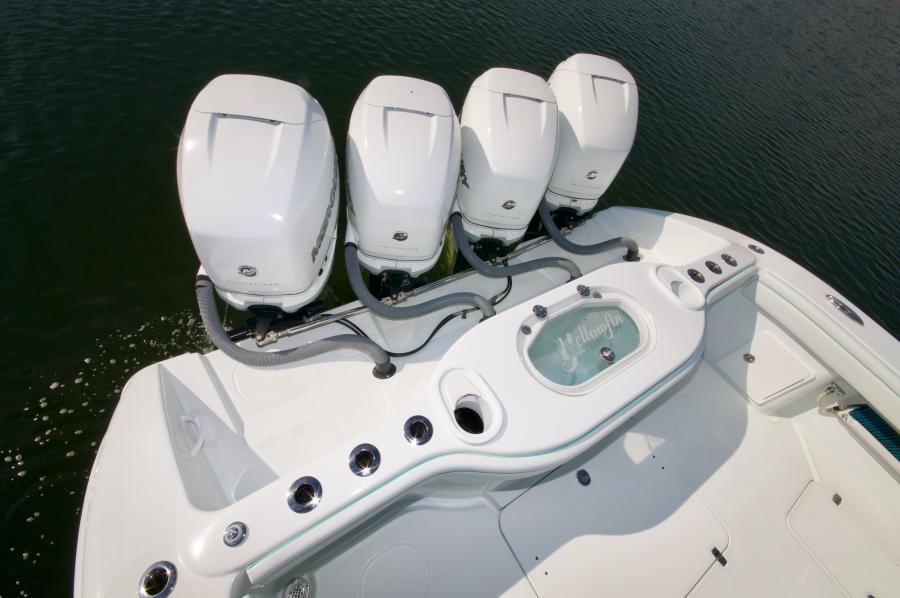 2017 39 Yellowfin - Rearin 2 Go - Transom