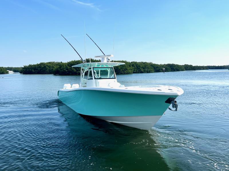 2017 39 Yellowfin - Rearin 2 Go - Profile