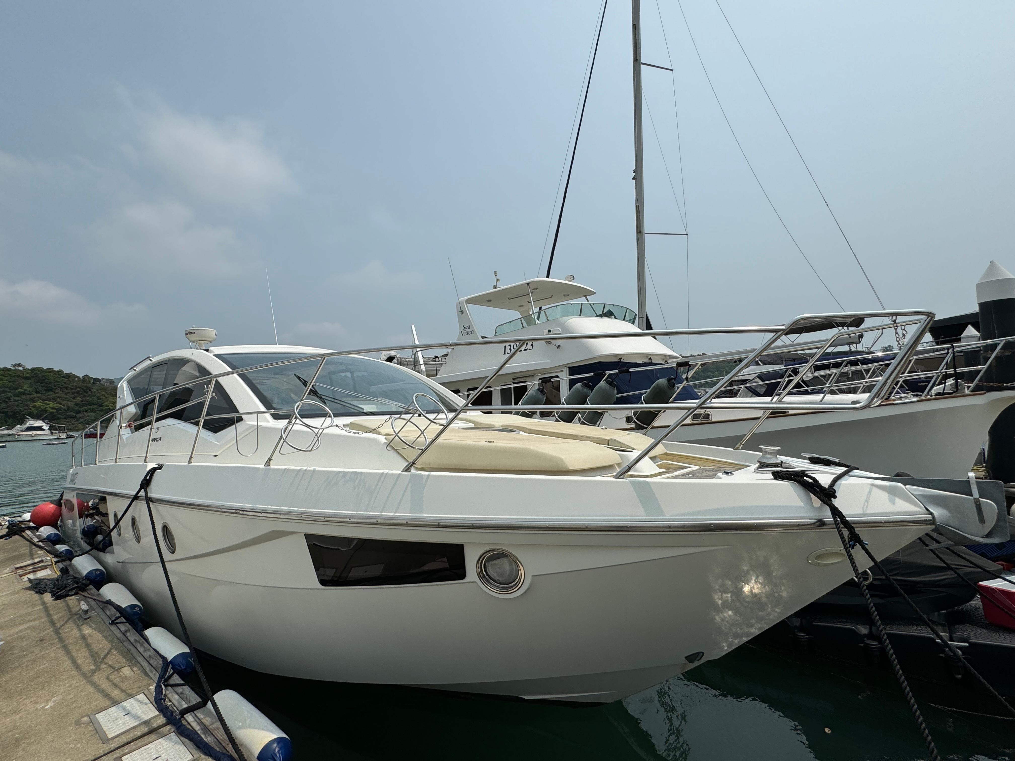 2014 Cranchi M44
