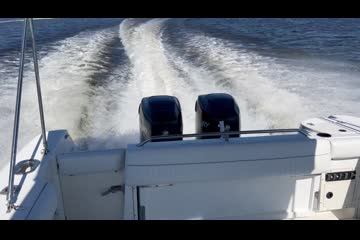 Boston-whaler CONQUEST video