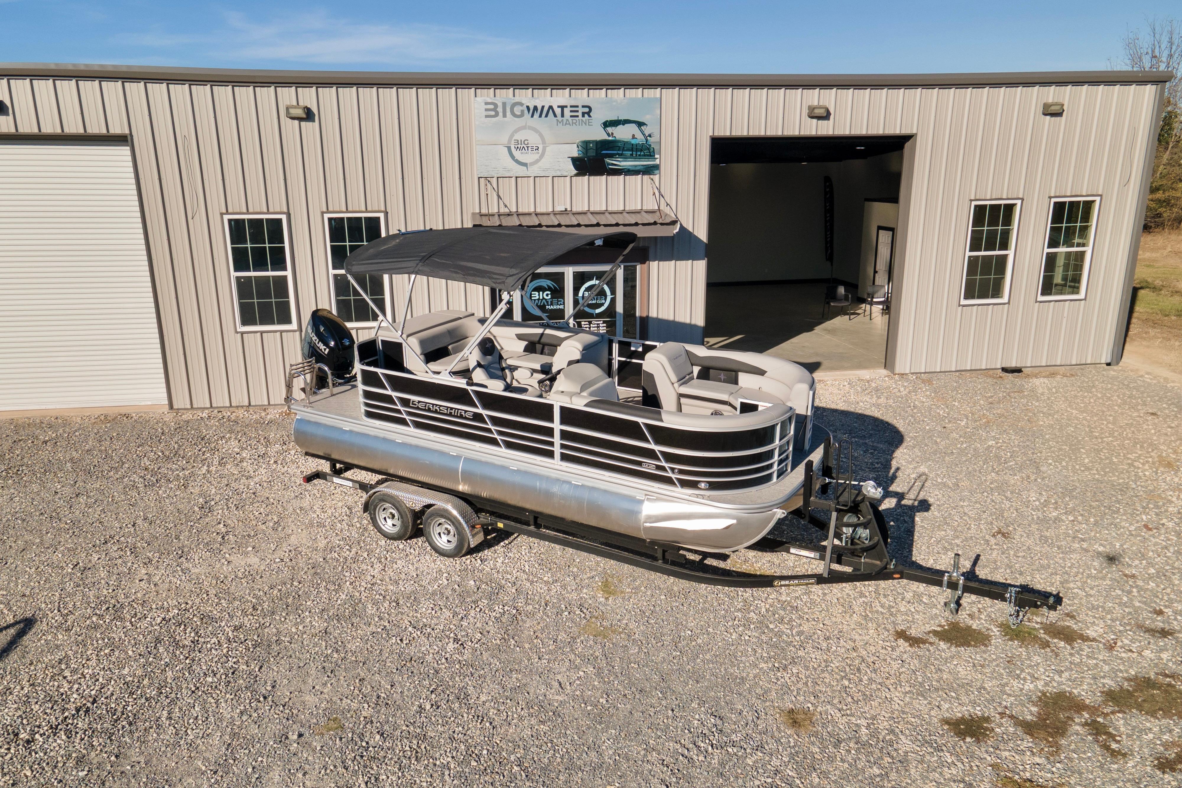 2025 Berkshire 22CL LE - Suzuki 150