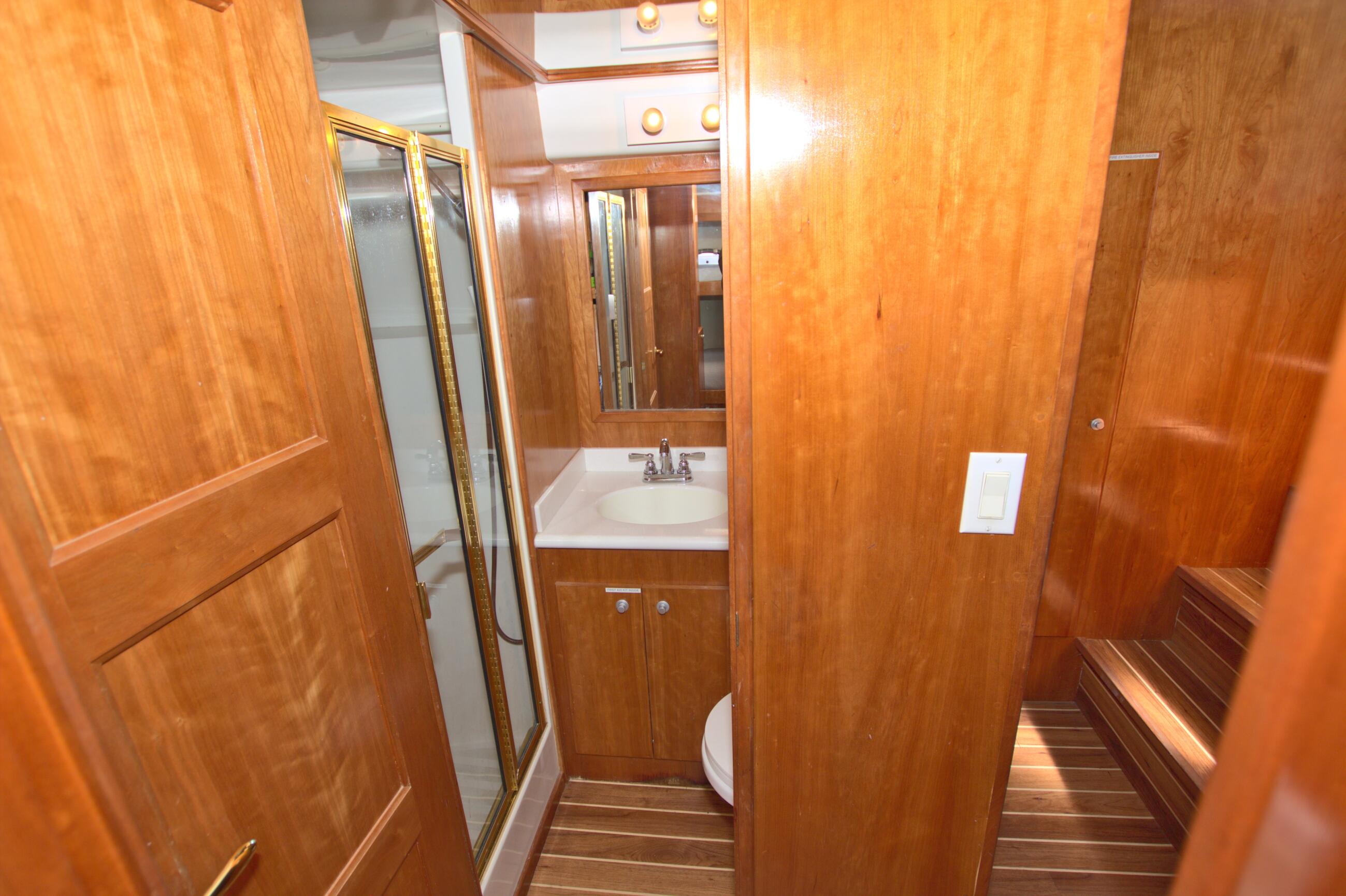 Temptation Yacht Photos Pics 