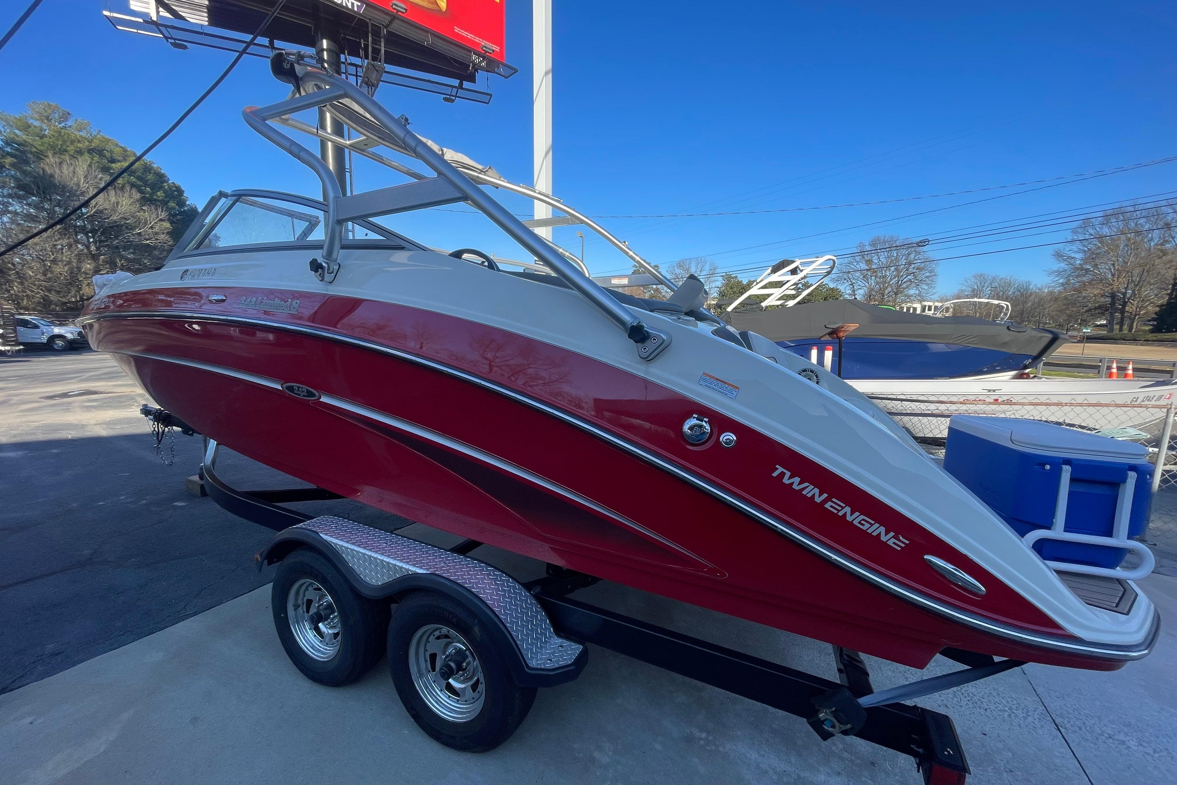 2014 Yamaha Boats 242 Limited S