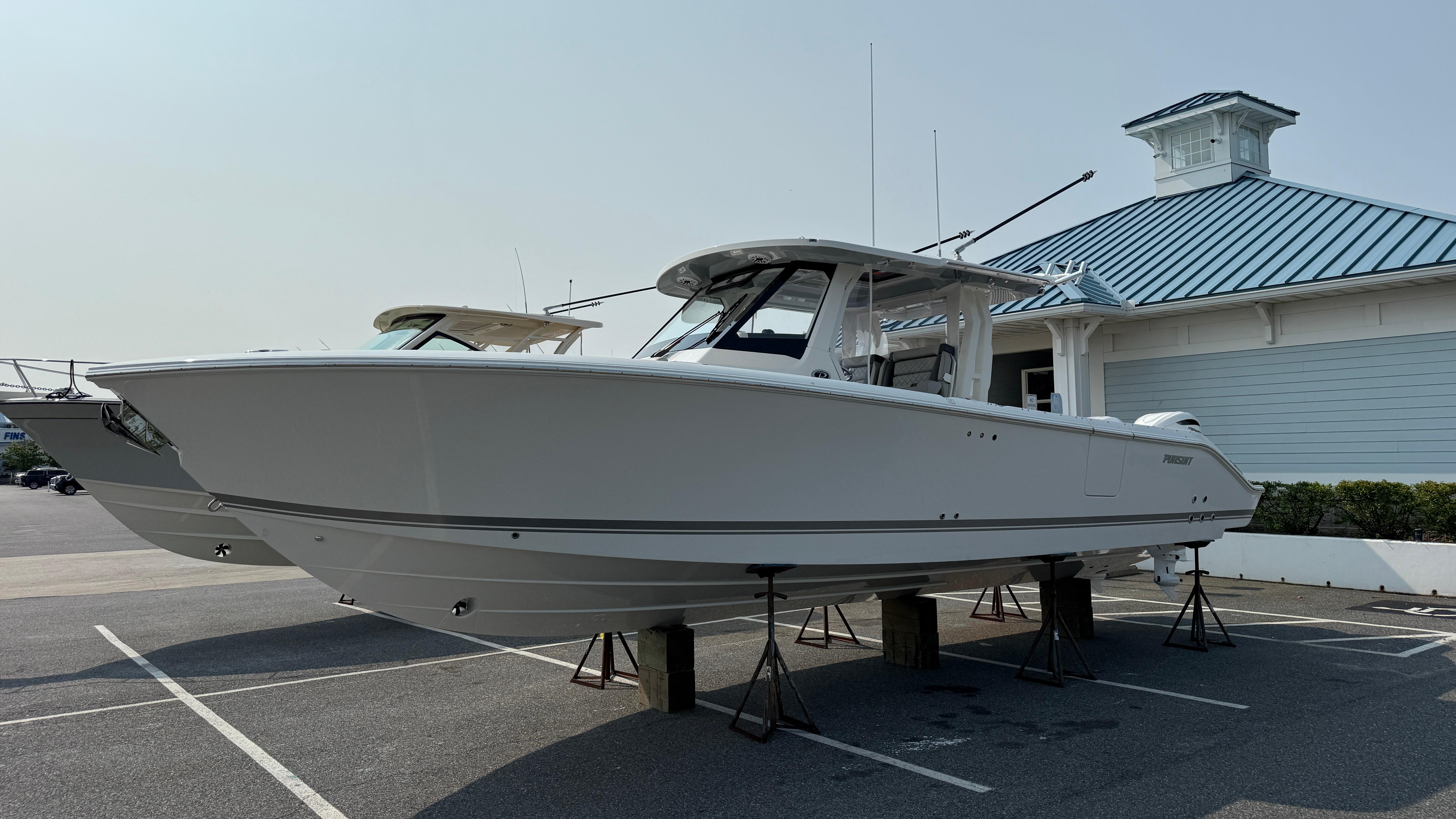 2025 Pursuit S 328 Sport-7